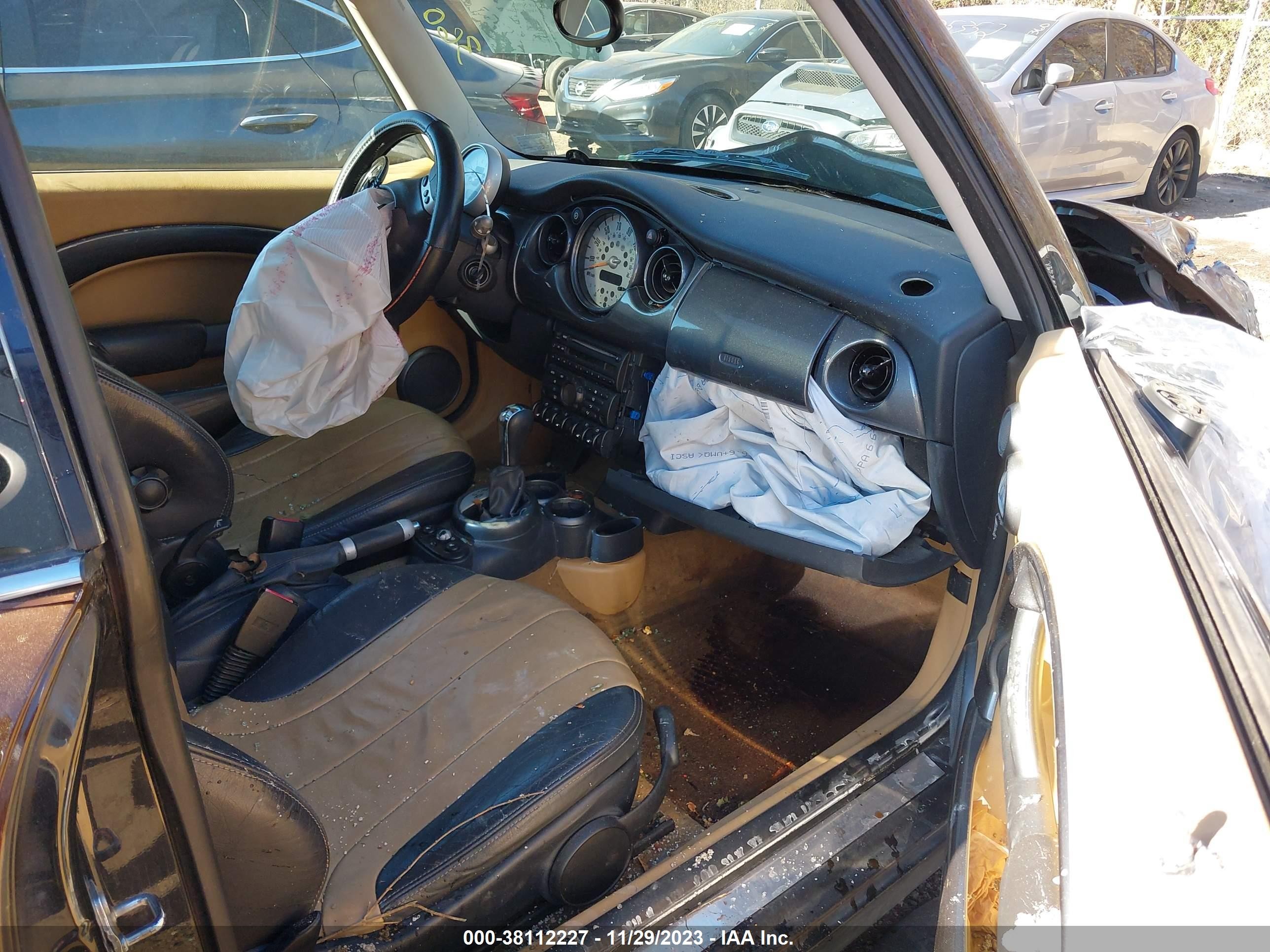 Photo 4 VIN: WMWRC33483TJ50095 - MINI HARD TOP 