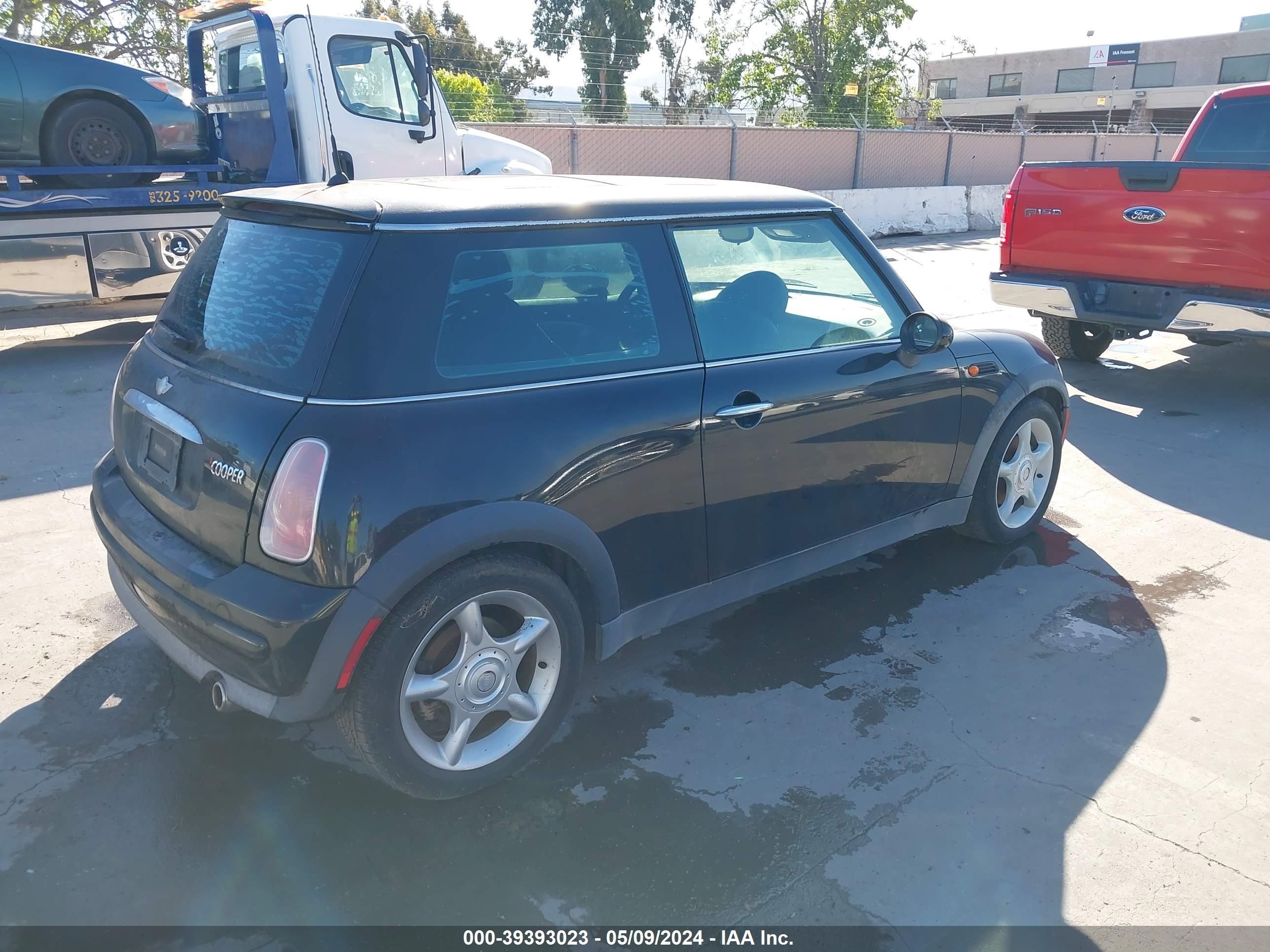 Photo 3 VIN: WMWRC33484TC53554 - MINI COOPER 