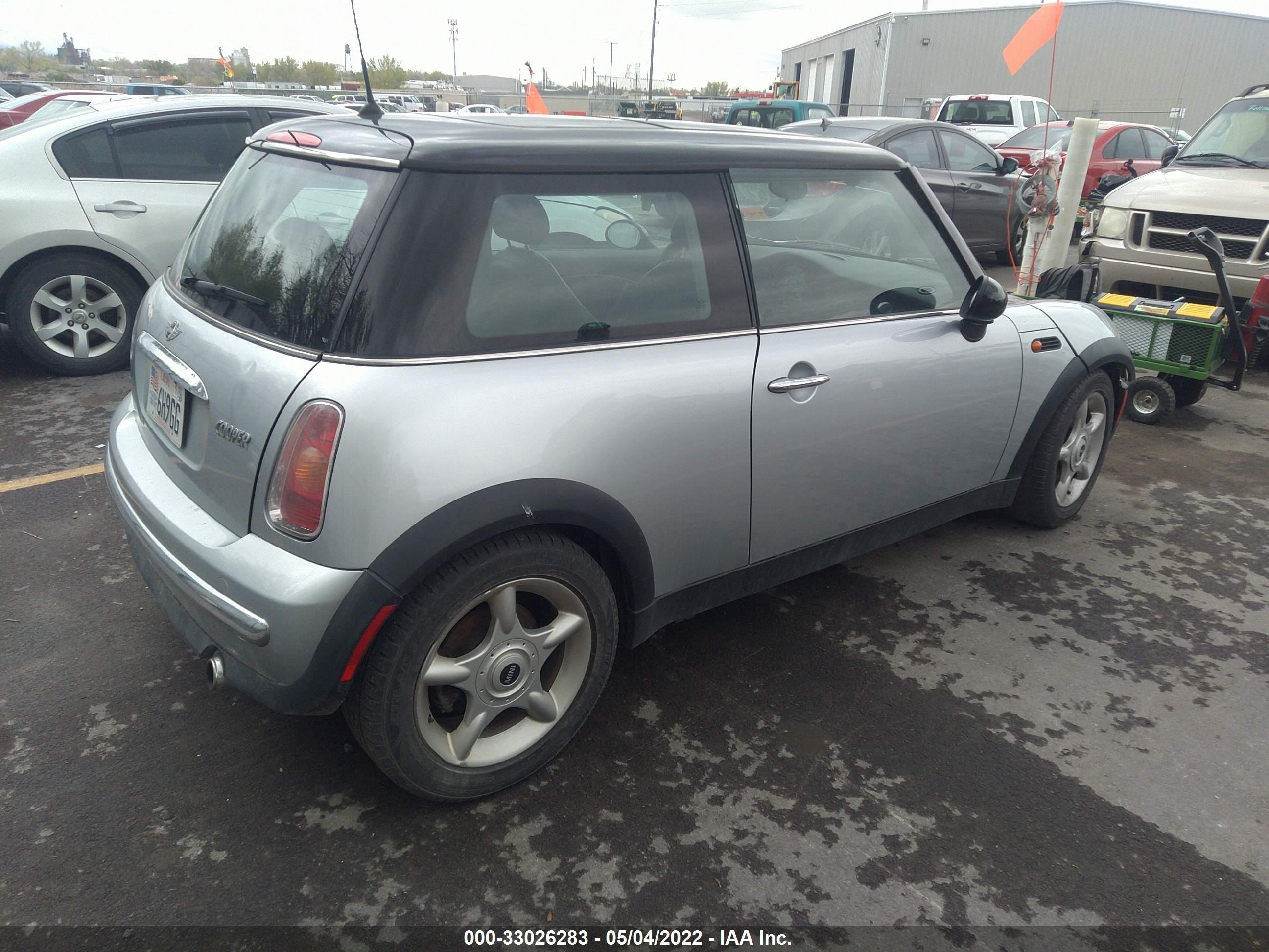 Photo 3 VIN: WMWRC33484TJ59185 - MINI HARD TOP 