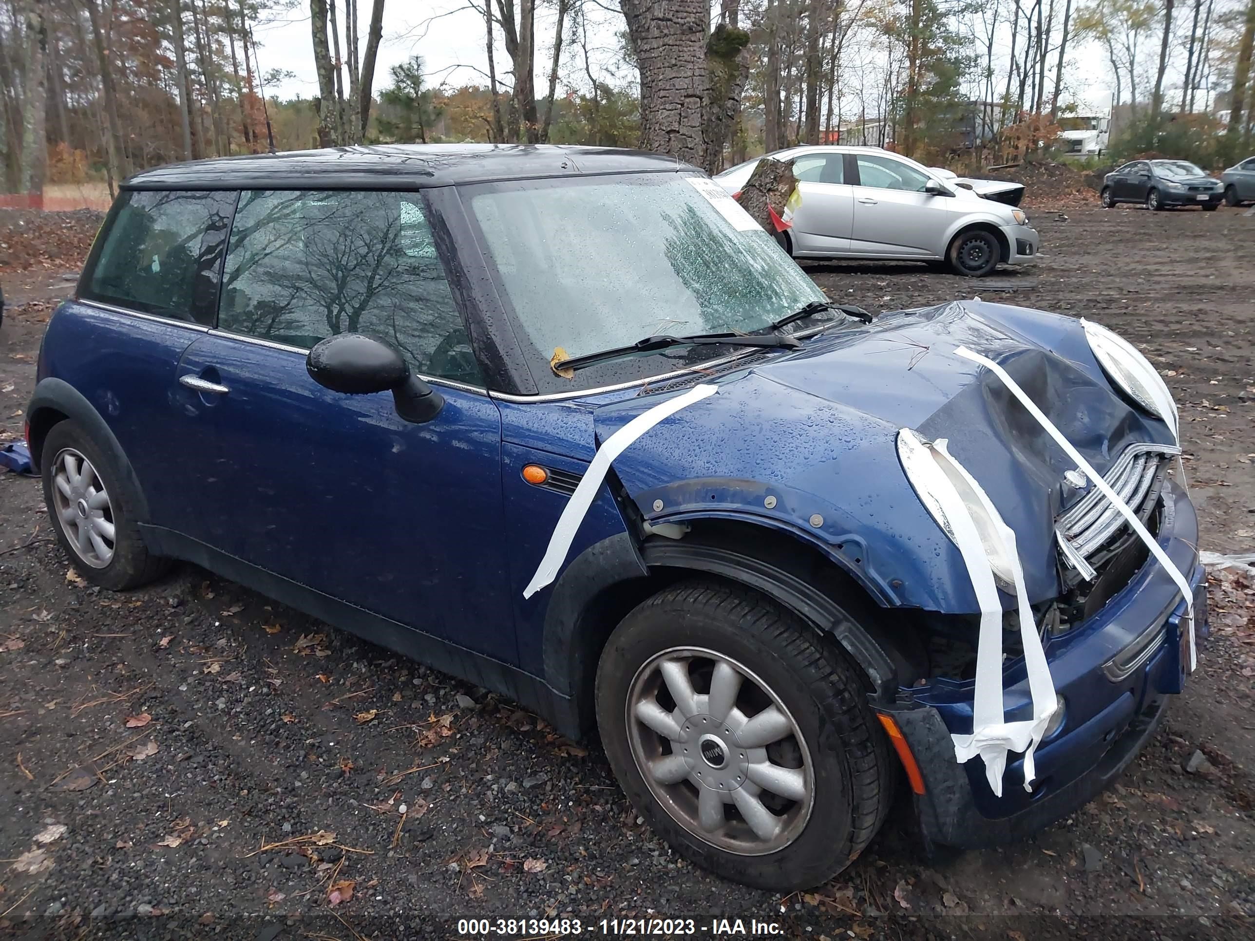 Photo 0 VIN: WMWRC334X4TC54141 - MINI COOPER 