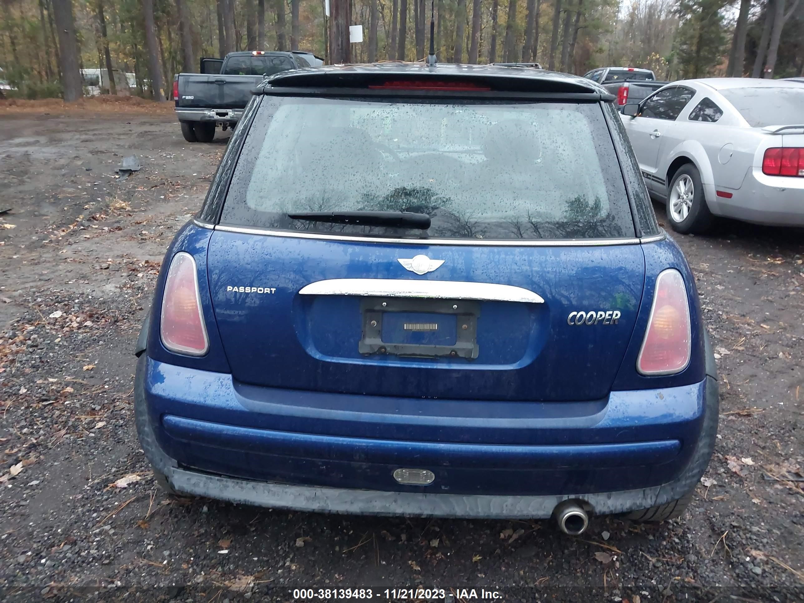 Photo 15 VIN: WMWRC334X4TC54141 - MINI COOPER 