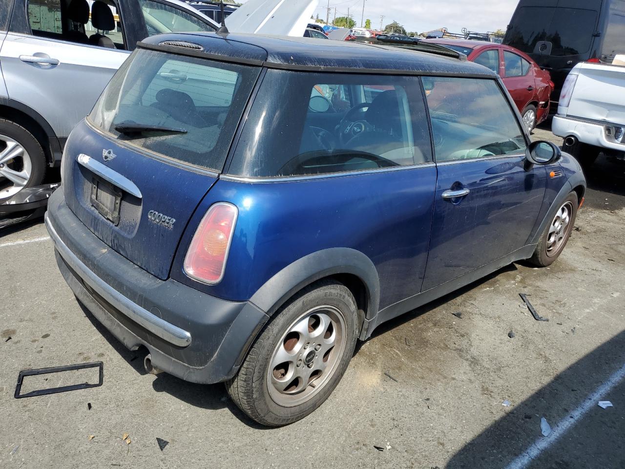 Photo 2 VIN: WMWRC334X4TJ62525 - MINI COOPER 