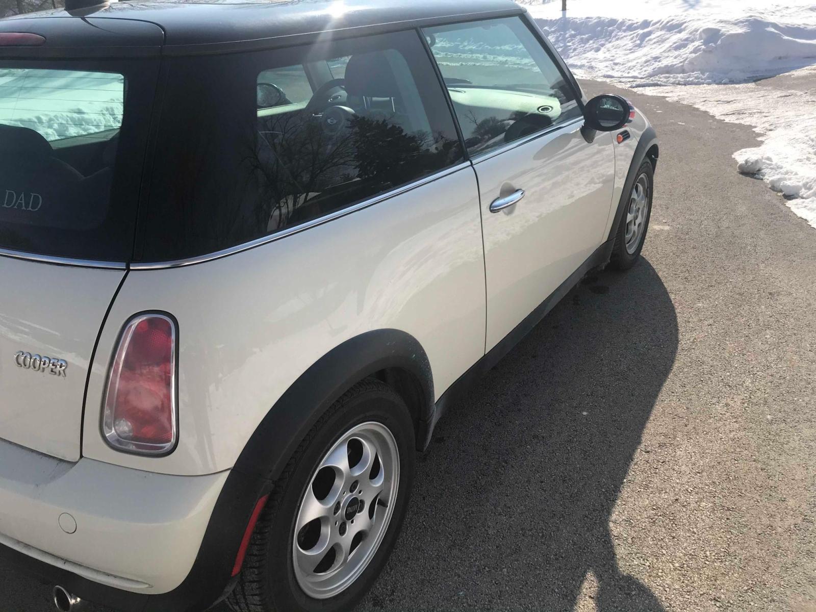 Photo 3 VIN: WMWRC33505TK60411 - MINI COOPER 