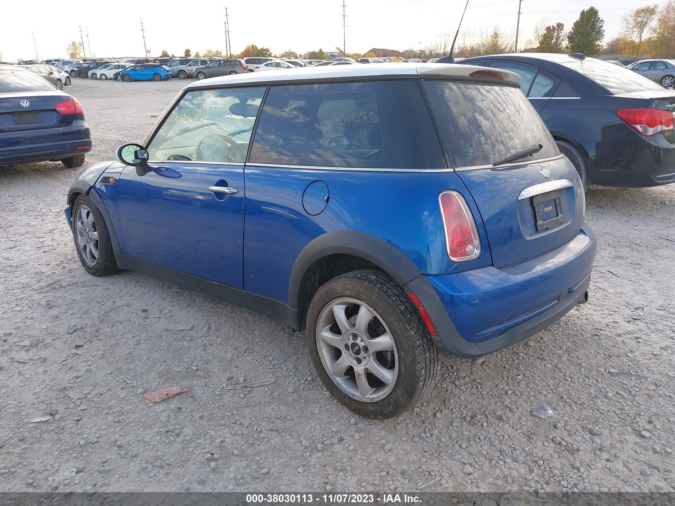 Photo 2 VIN: WMWRC33506TK18371 - MINI COOPER 