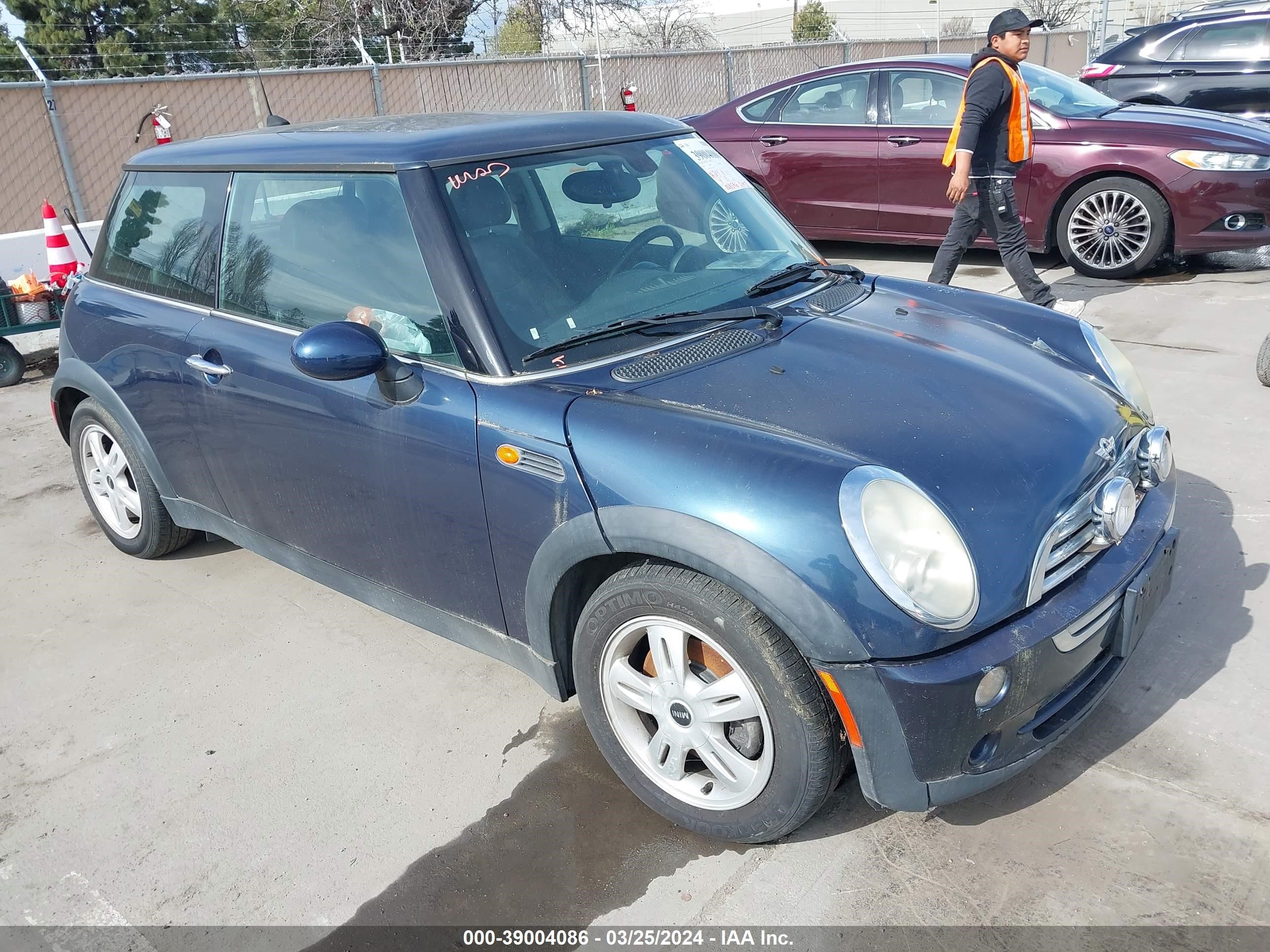 Photo 0 VIN: WMWRC33516TK71192 - MINI COOPER 