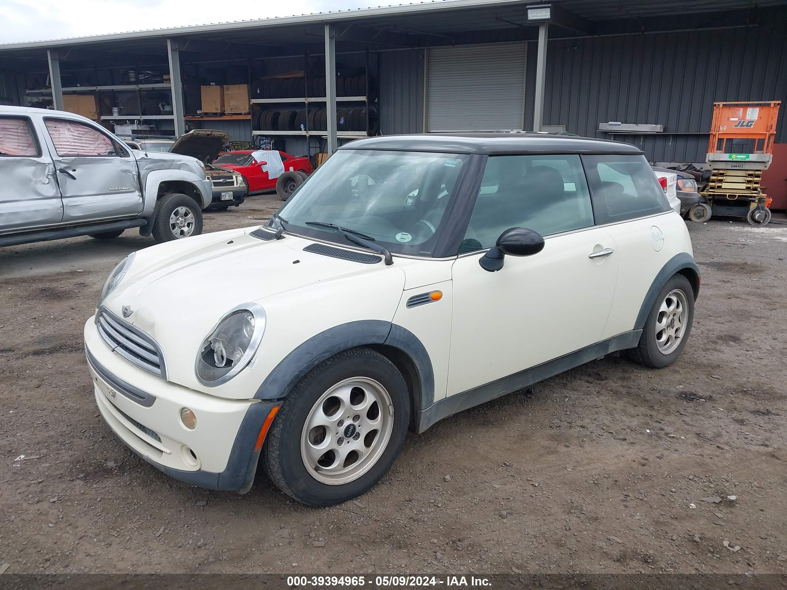 Photo 1 VIN: WMWRC33556TK16633 - MINI COOPER 