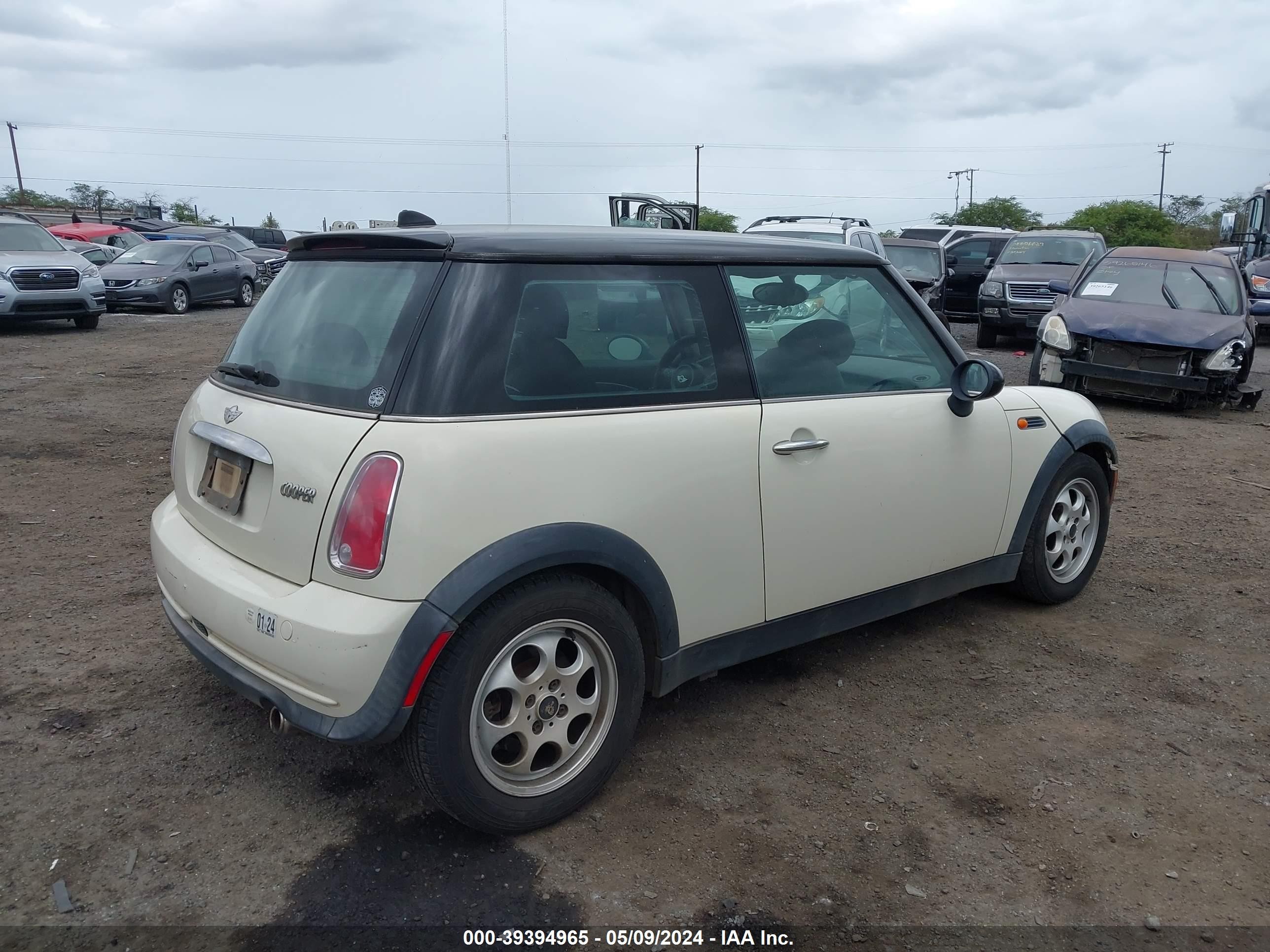 Photo 3 VIN: WMWRC33556TK16633 - MINI COOPER 