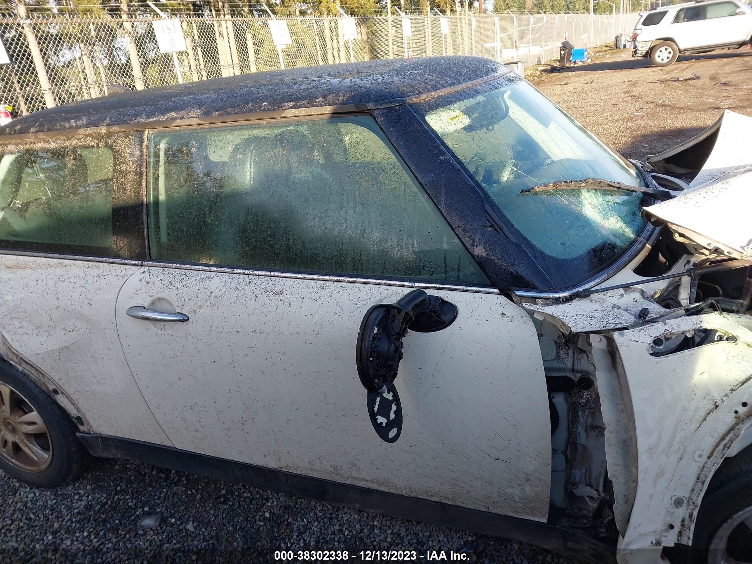 Photo 13 VIN: WMWRC33566TJ77647 - MINI COOPER 