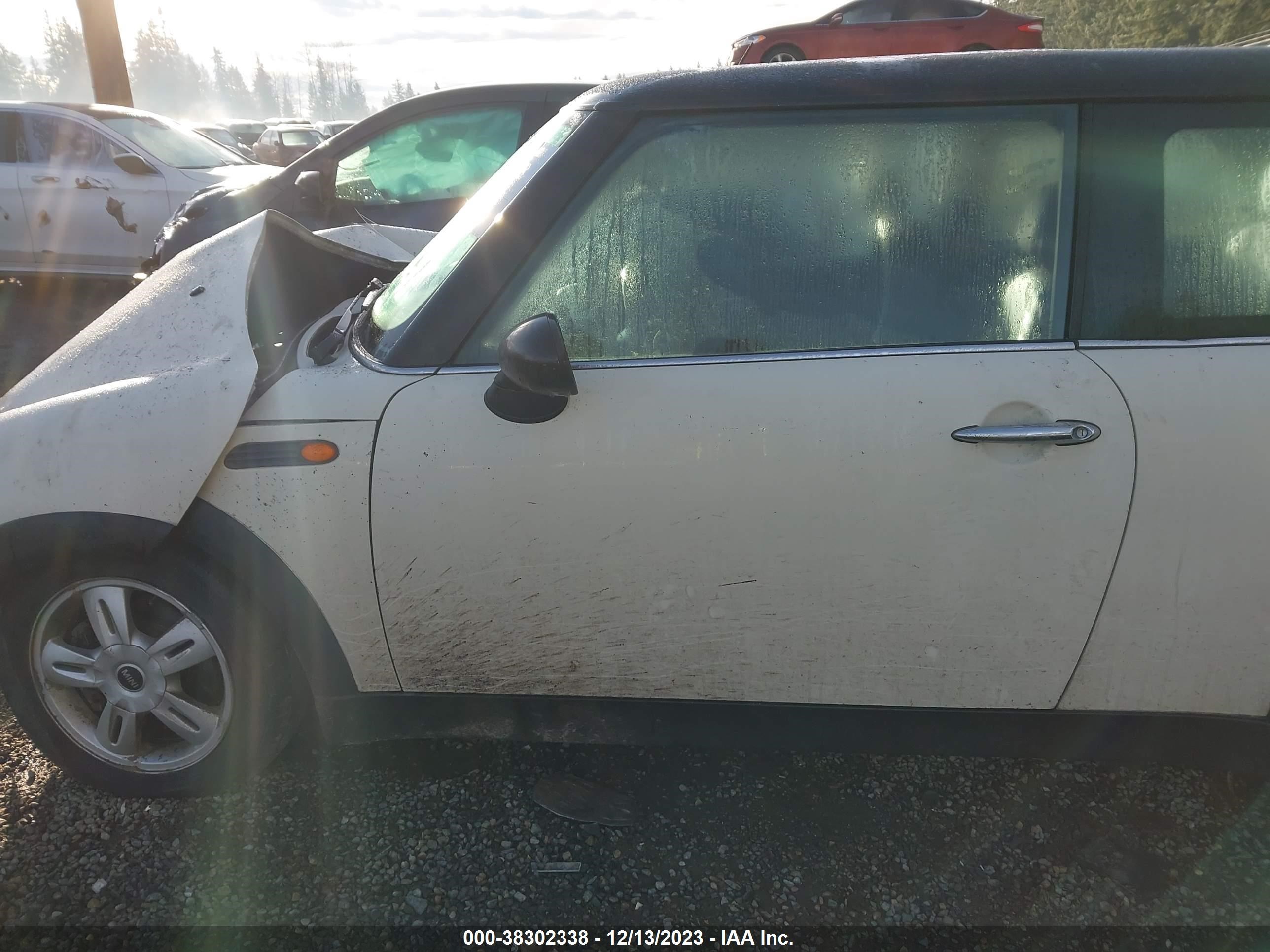 Photo 14 VIN: WMWRC33566TJ77647 - MINI COOPER 