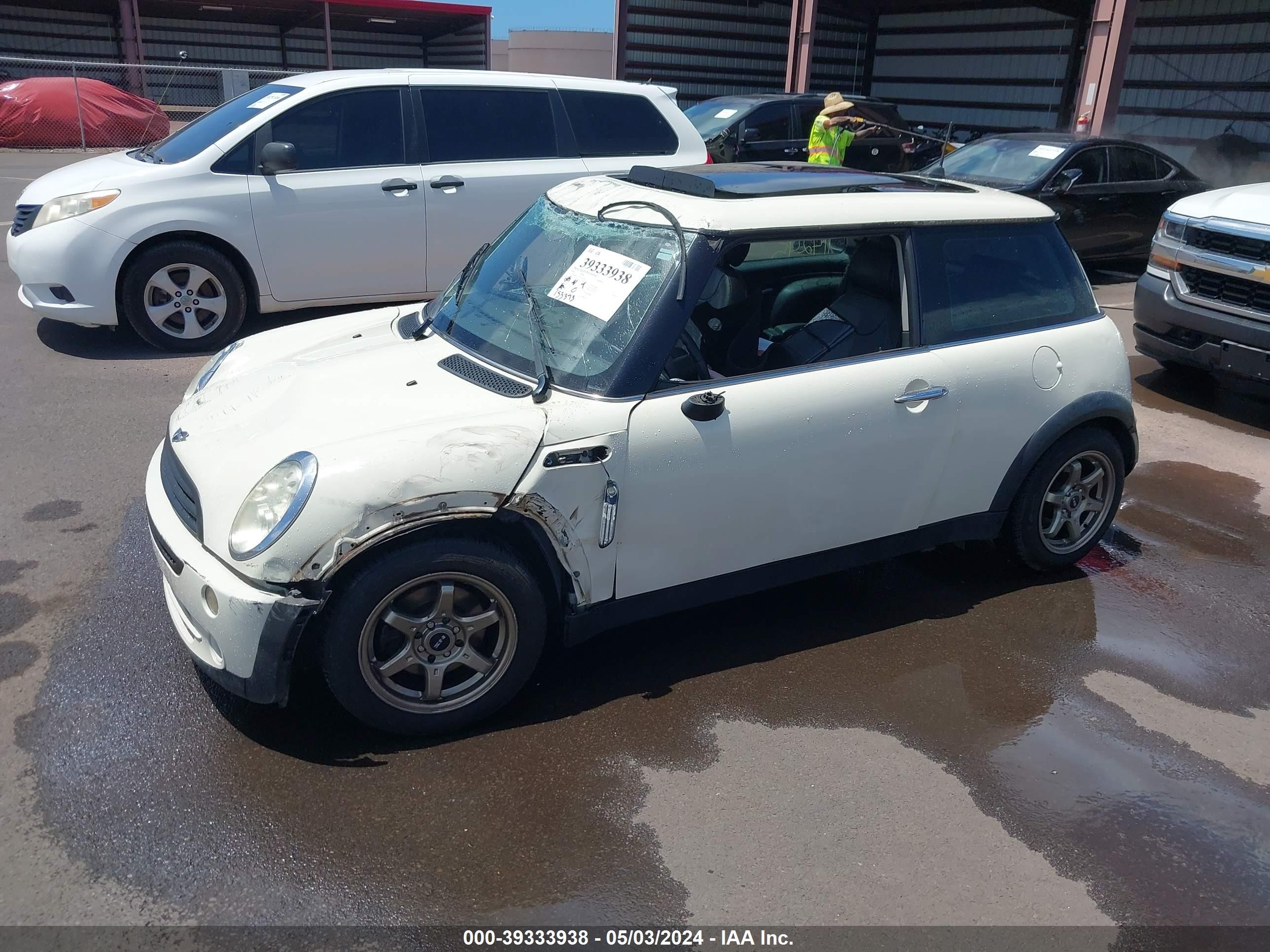 Photo 1 VIN: WMWRC33576TJ77348 - MINI COOPER 