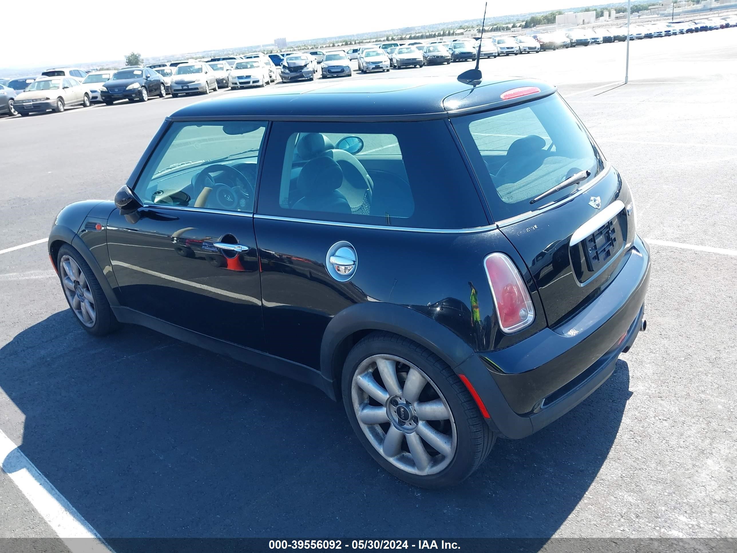 Photo 2 VIN: WMWRC33585TK61421 - MINI COOPER 