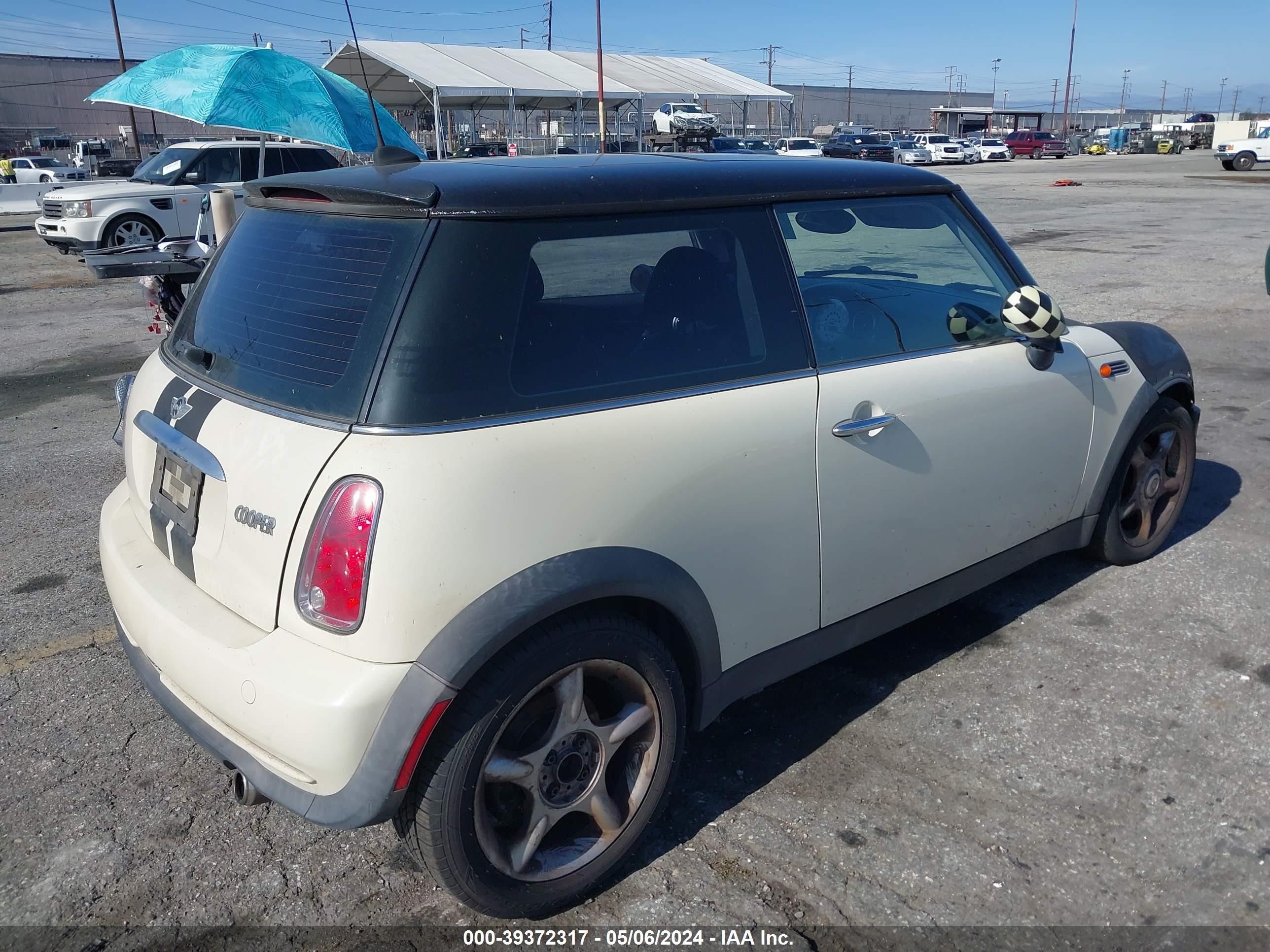 Photo 3 VIN: WMWRC33595TK62366 - MINI COOPER 