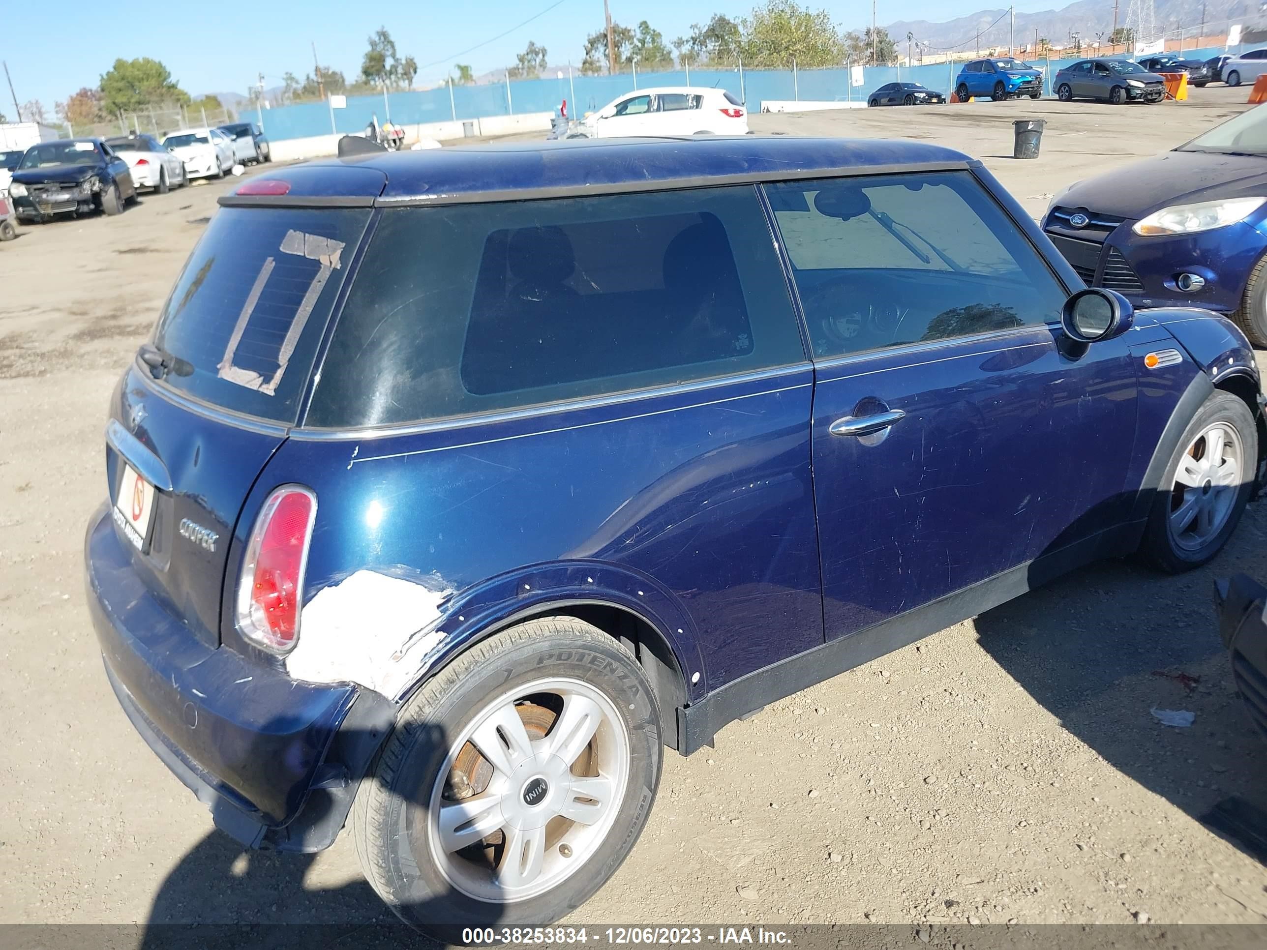 Photo 3 VIN: WMWRC33596TJ78016 - MINI COOPER 