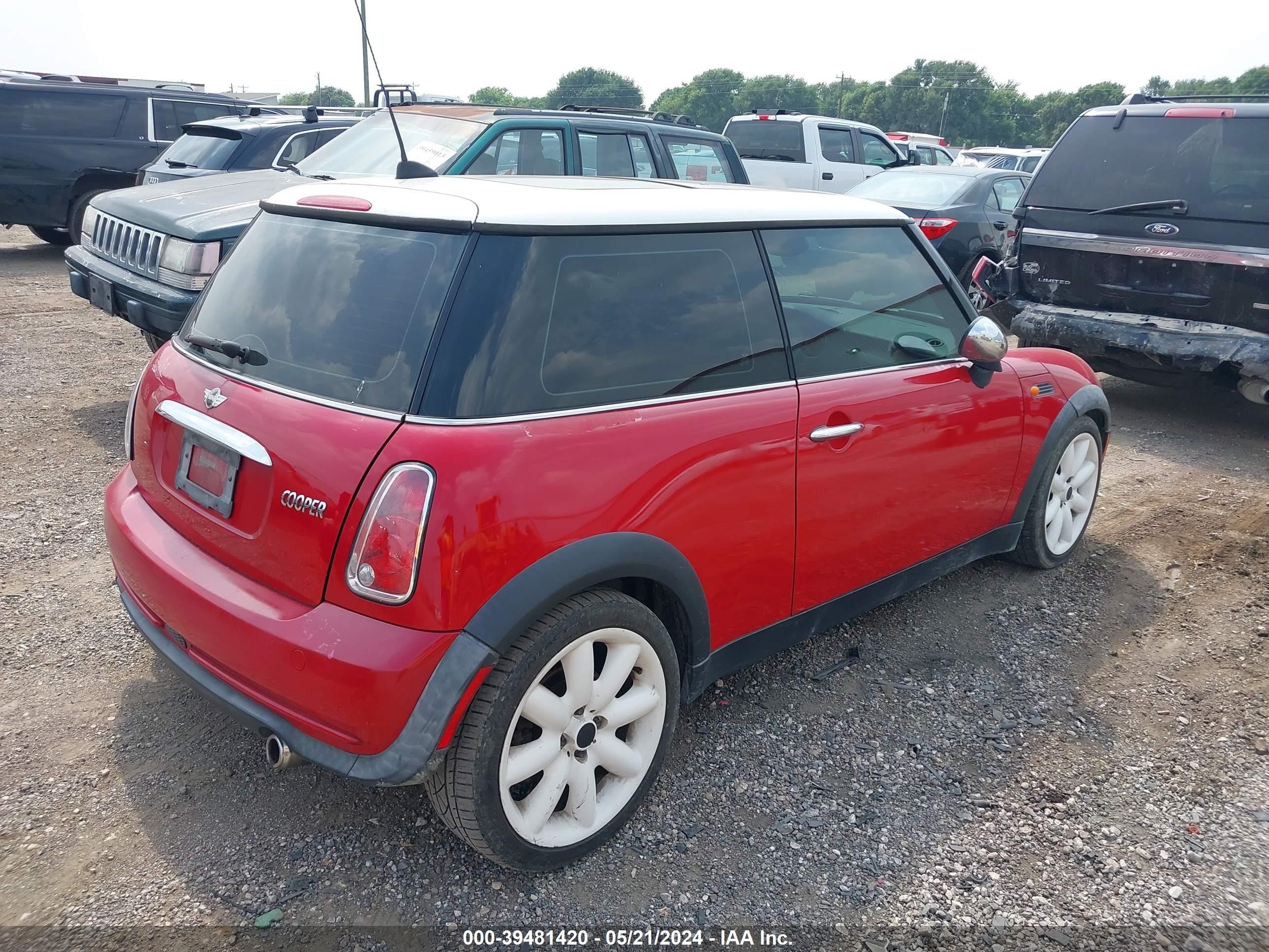 Photo 3 VIN: WMWRC335X5TK61615 - MINI COOPER 