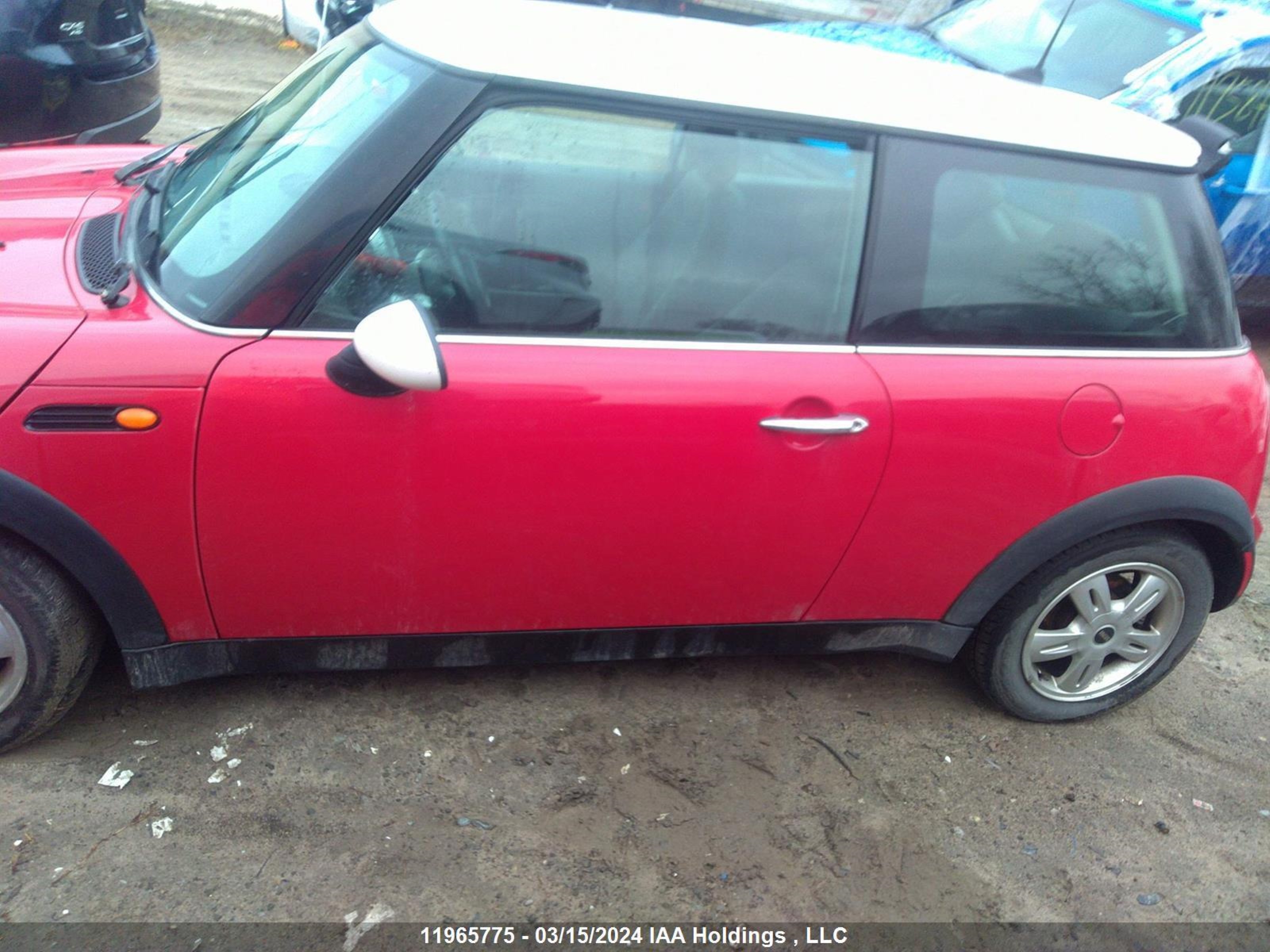 Photo 14 VIN: WMWRC335X6TK71093 - MINI HARD TOP 