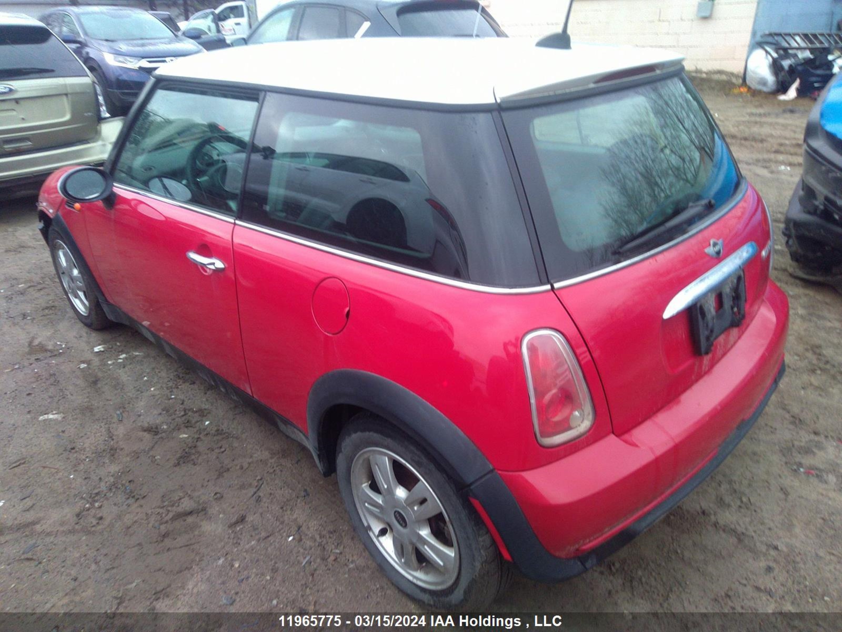 Photo 2 VIN: WMWRC335X6TK71093 - MINI HARD TOP 