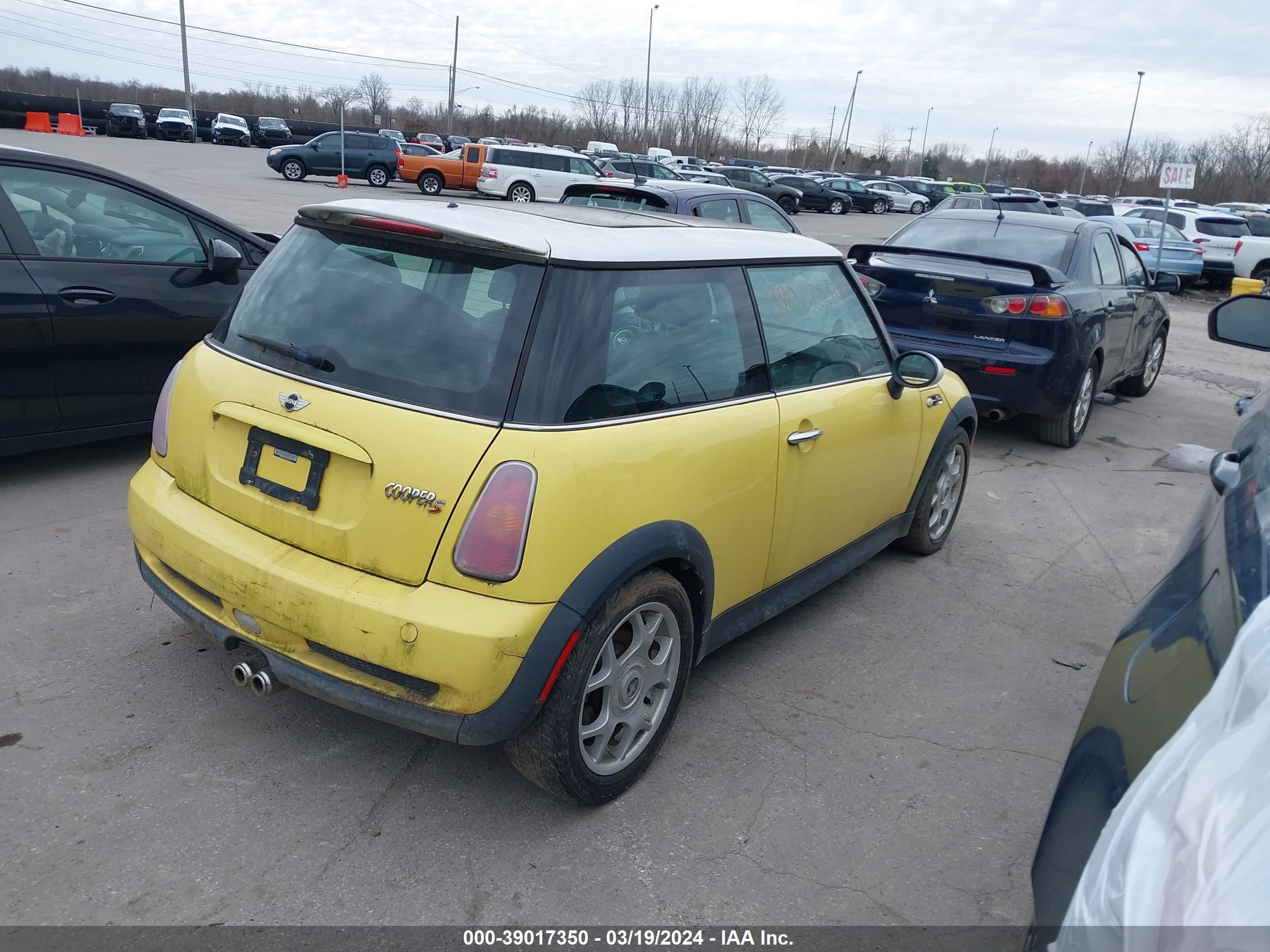 Photo 3 VIN: WMWRE33413TD65041 - MINI COOPER 