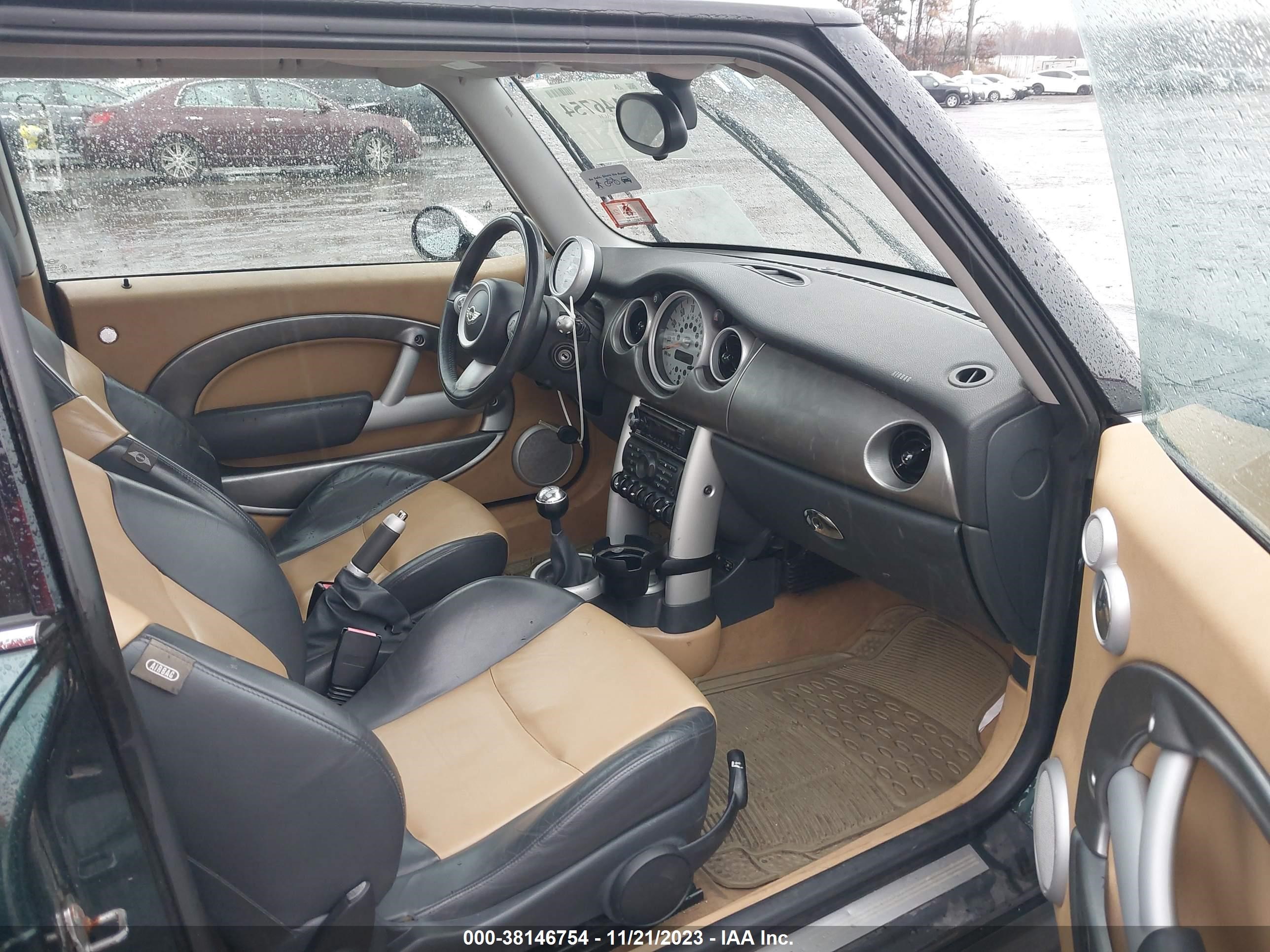 Photo 4 VIN: WMWRE33415TD90475 - MINI COOPER 