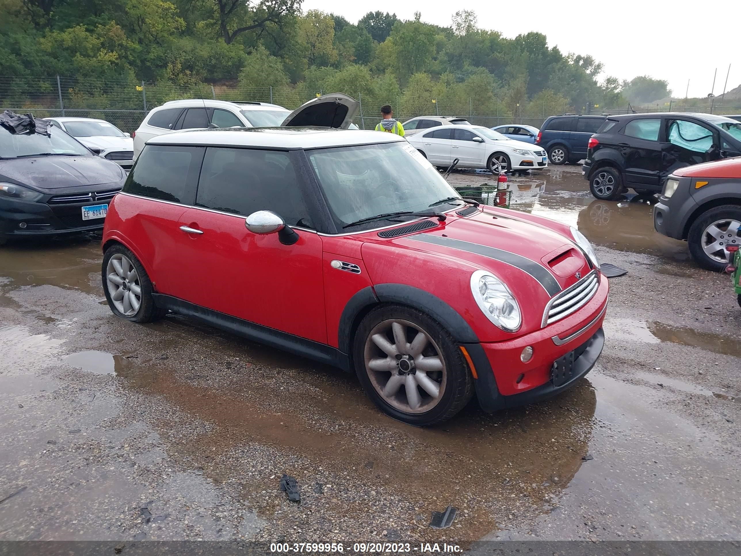 Photo 0 VIN: WMWRE33415TD90704 - MINI COOPER 