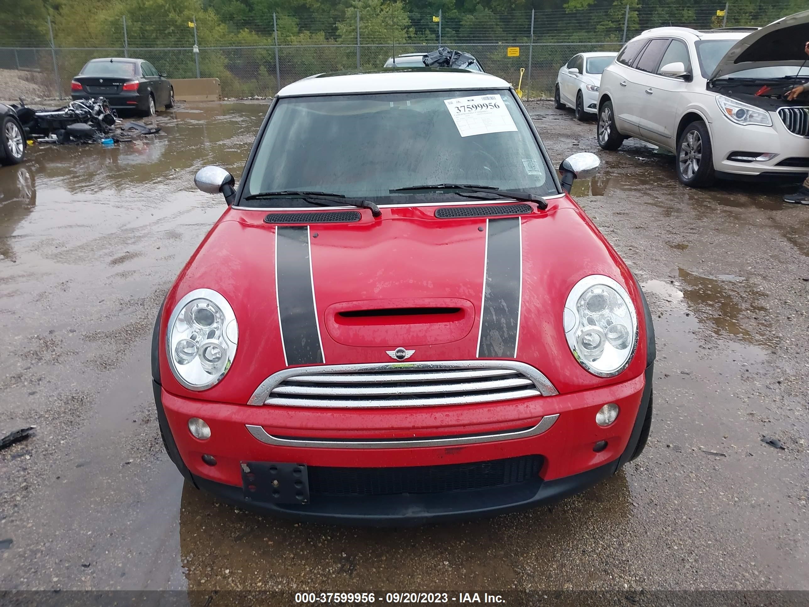 Photo 11 VIN: WMWRE33415TD90704 - MINI COOPER 