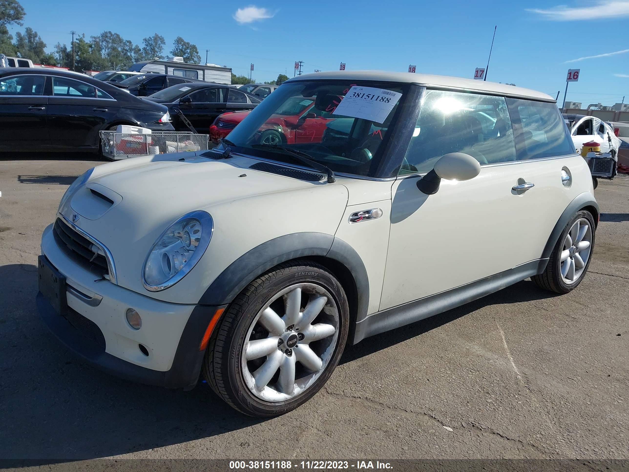 Photo 1 VIN: WMWRE33415TD93781 - MINI COOPER 