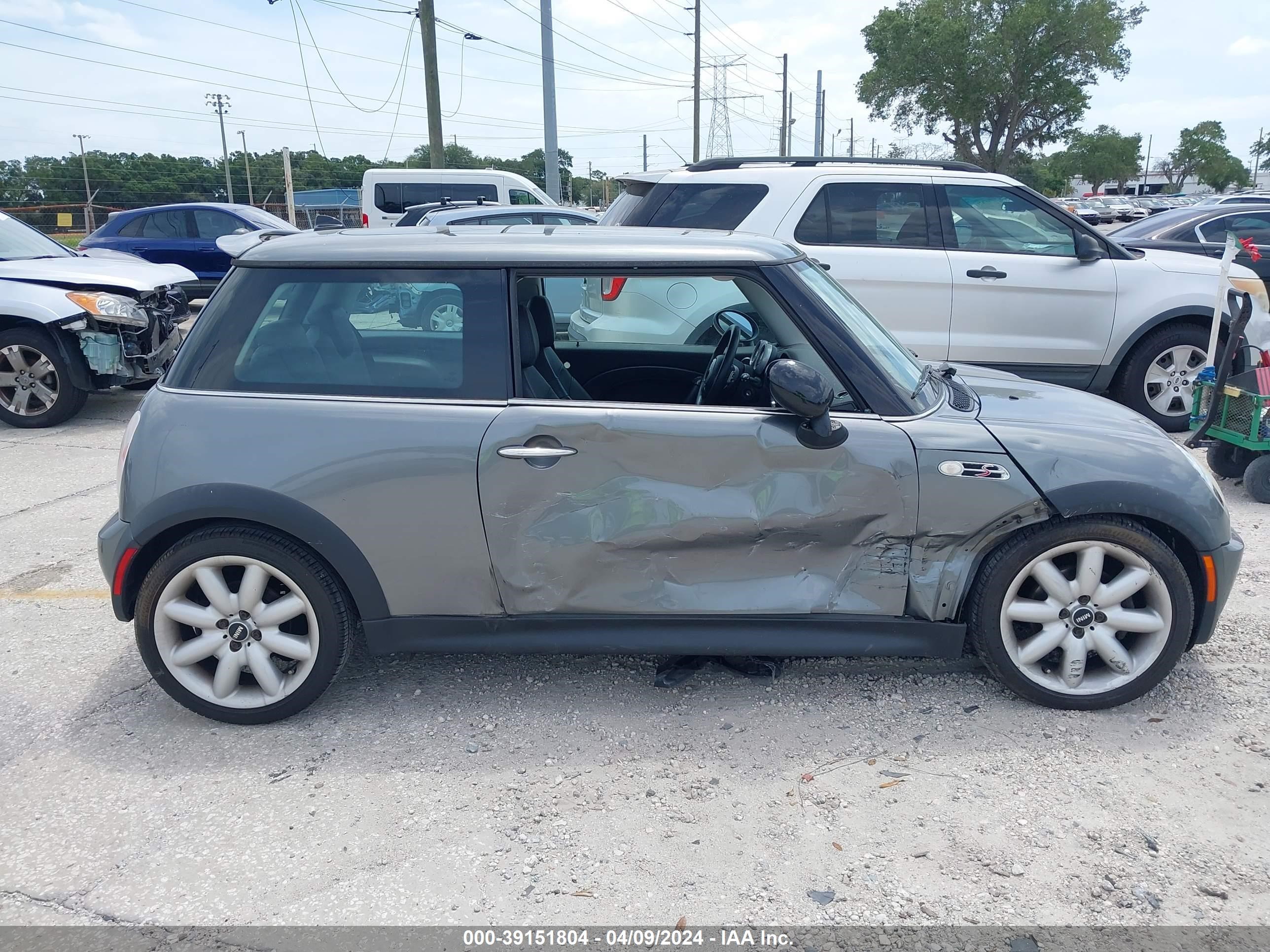 Photo 12 VIN: WMWRE33424TD74879 - MINI COOPER 