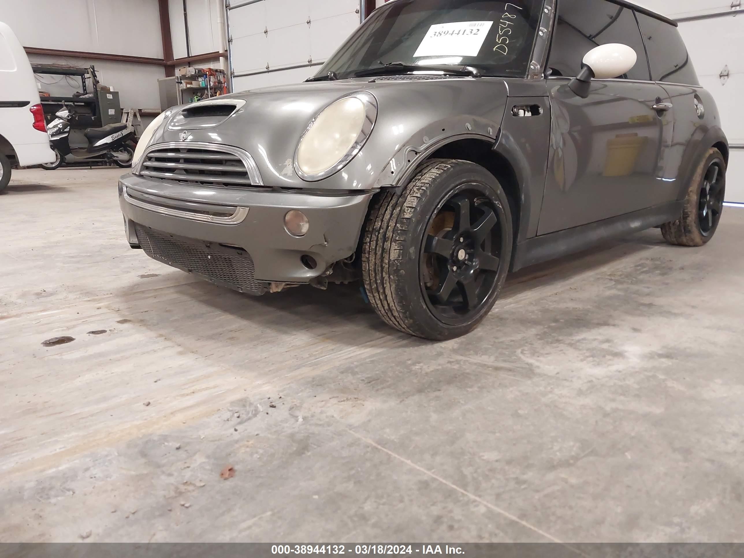 Photo 5 VIN: WMWRE33442TD55487 - MINI COOPER 