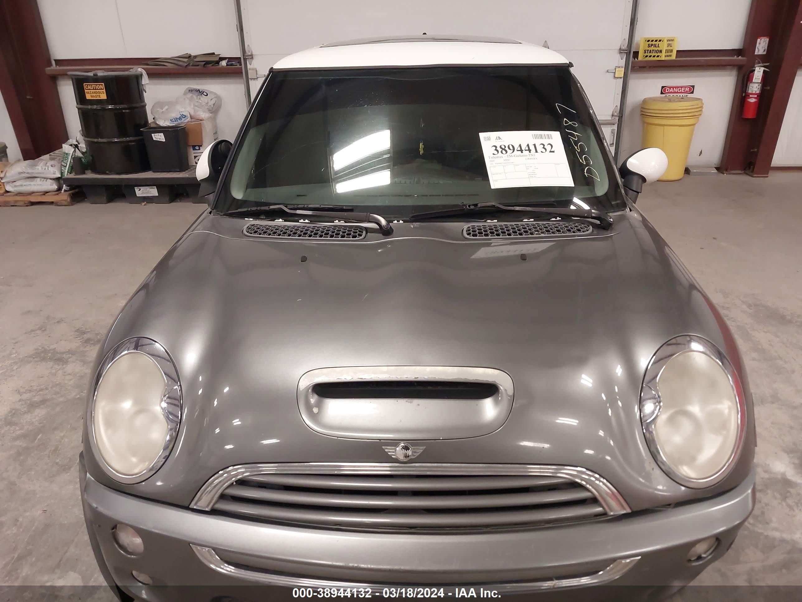 Photo 9 VIN: WMWRE33442TD55487 - MINI COOPER 