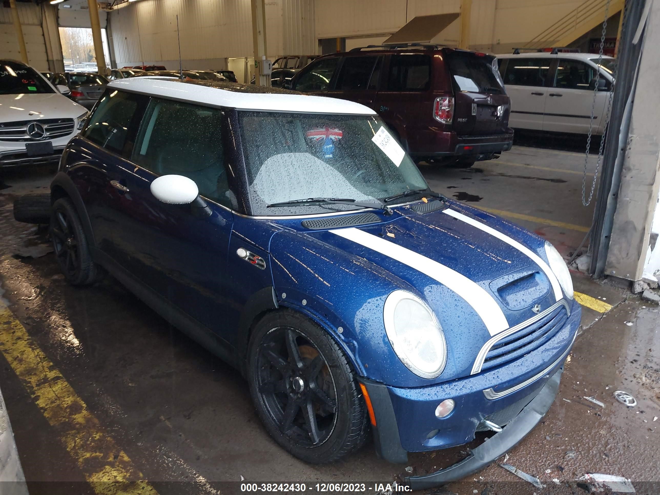 Photo 0 VIN: WMWRE33464TD77459 - MINI COOPER 