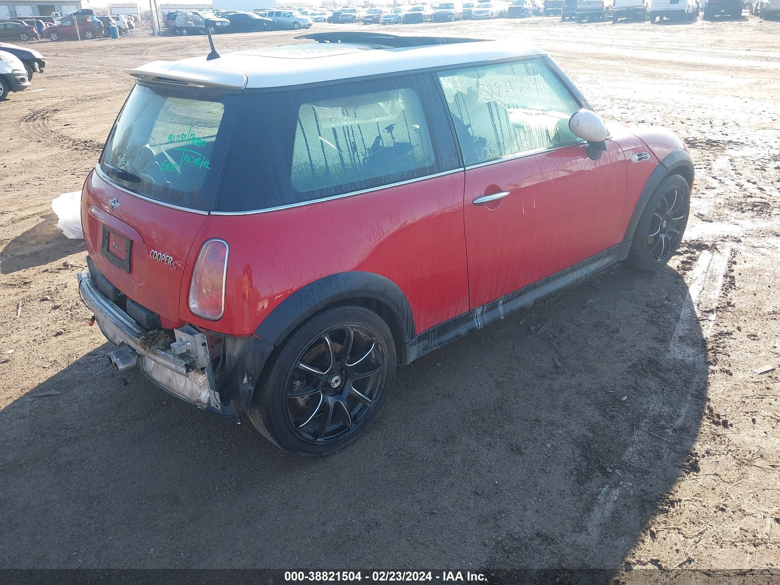 Photo 3 VIN: WMWRE33464TD83374 - MINI COOPER 