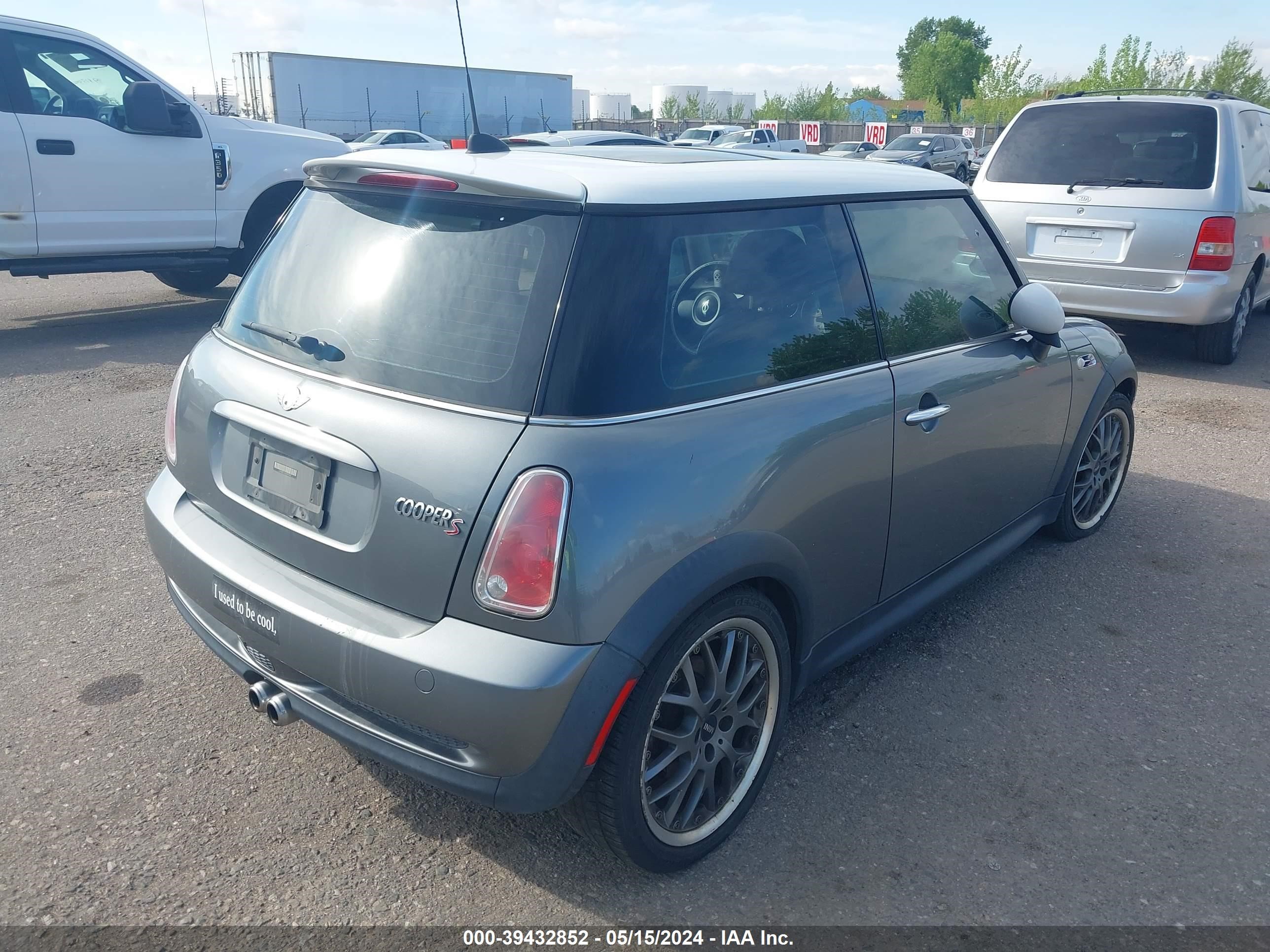 Photo 3 VIN: WMWRE33465TD97809 - MINI COOPER 