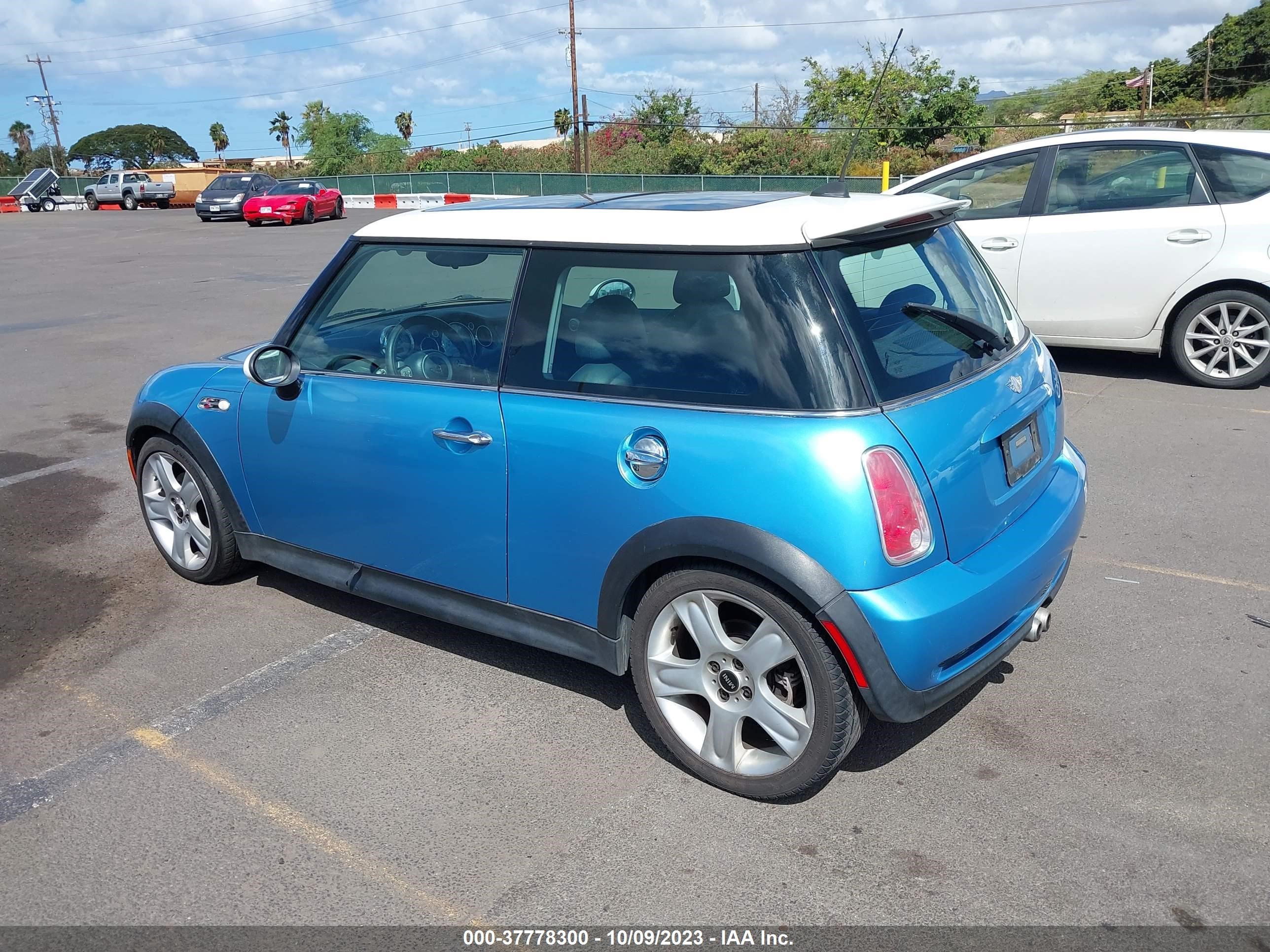 Photo 2 VIN: WMWRE33465TG95759 - MINI HARD TOP 