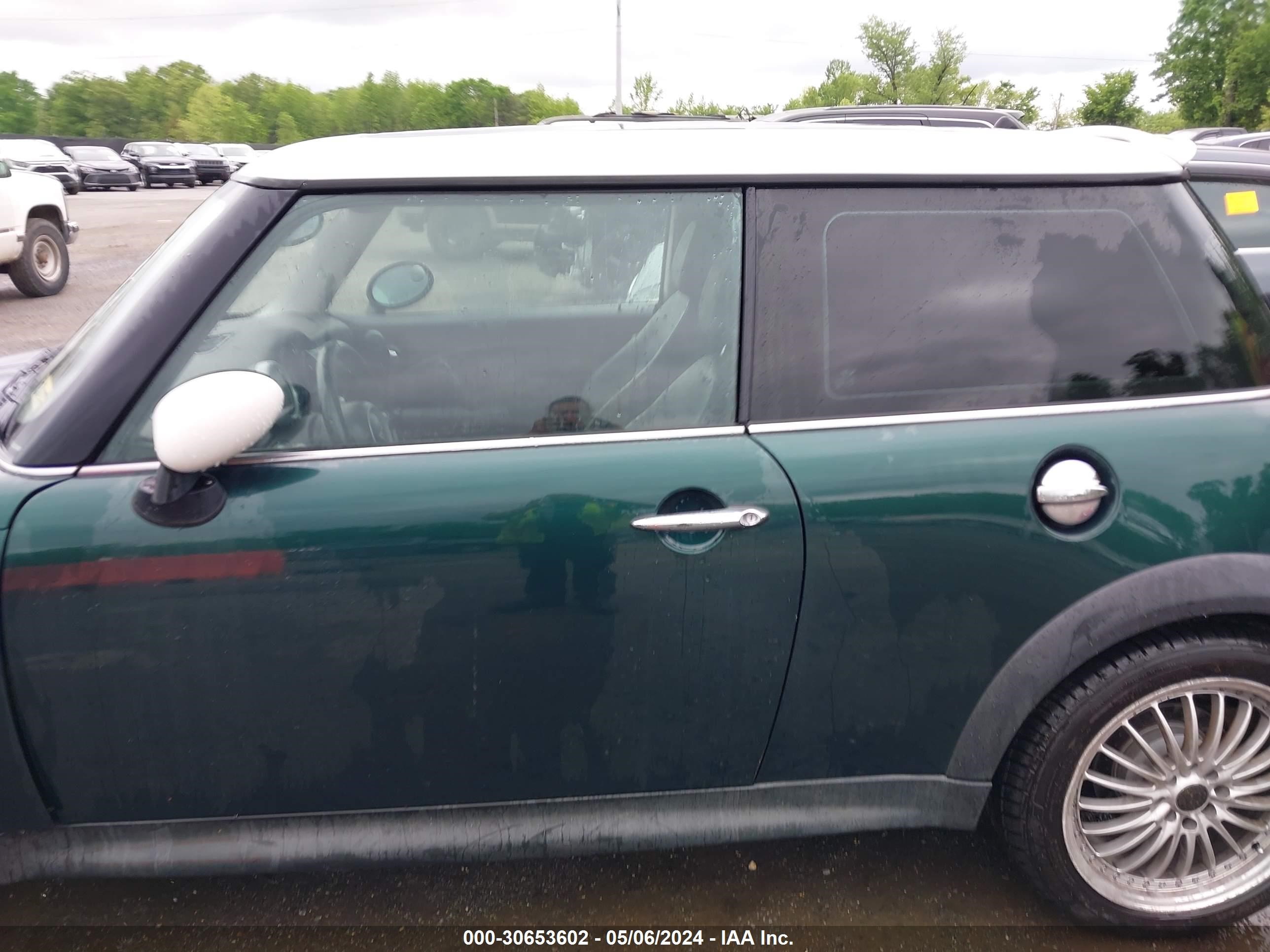 Photo 14 VIN: WMWRE33484TD85644 - MINI COOPER 