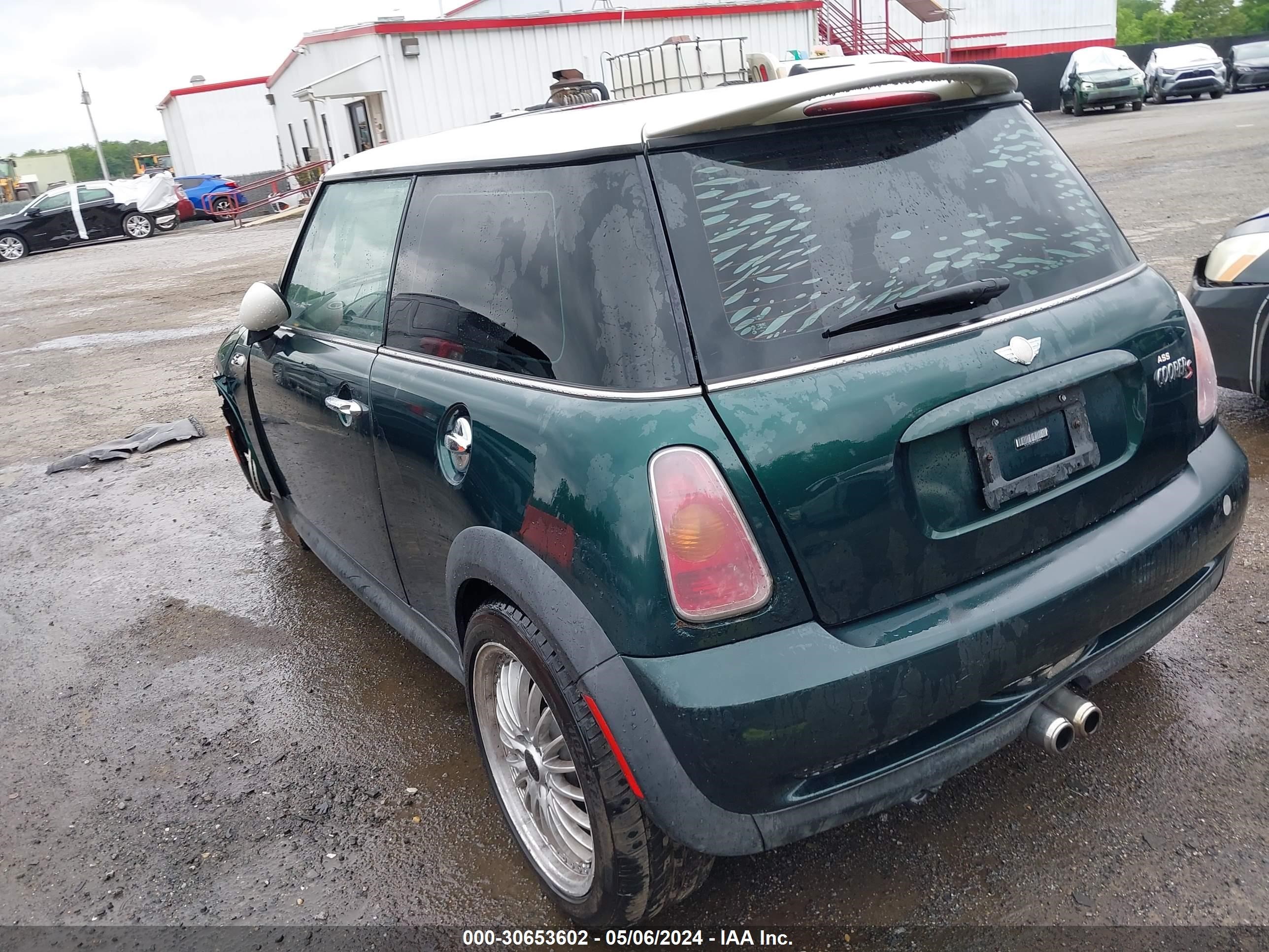 Photo 2 VIN: WMWRE33484TD85644 - MINI COOPER 