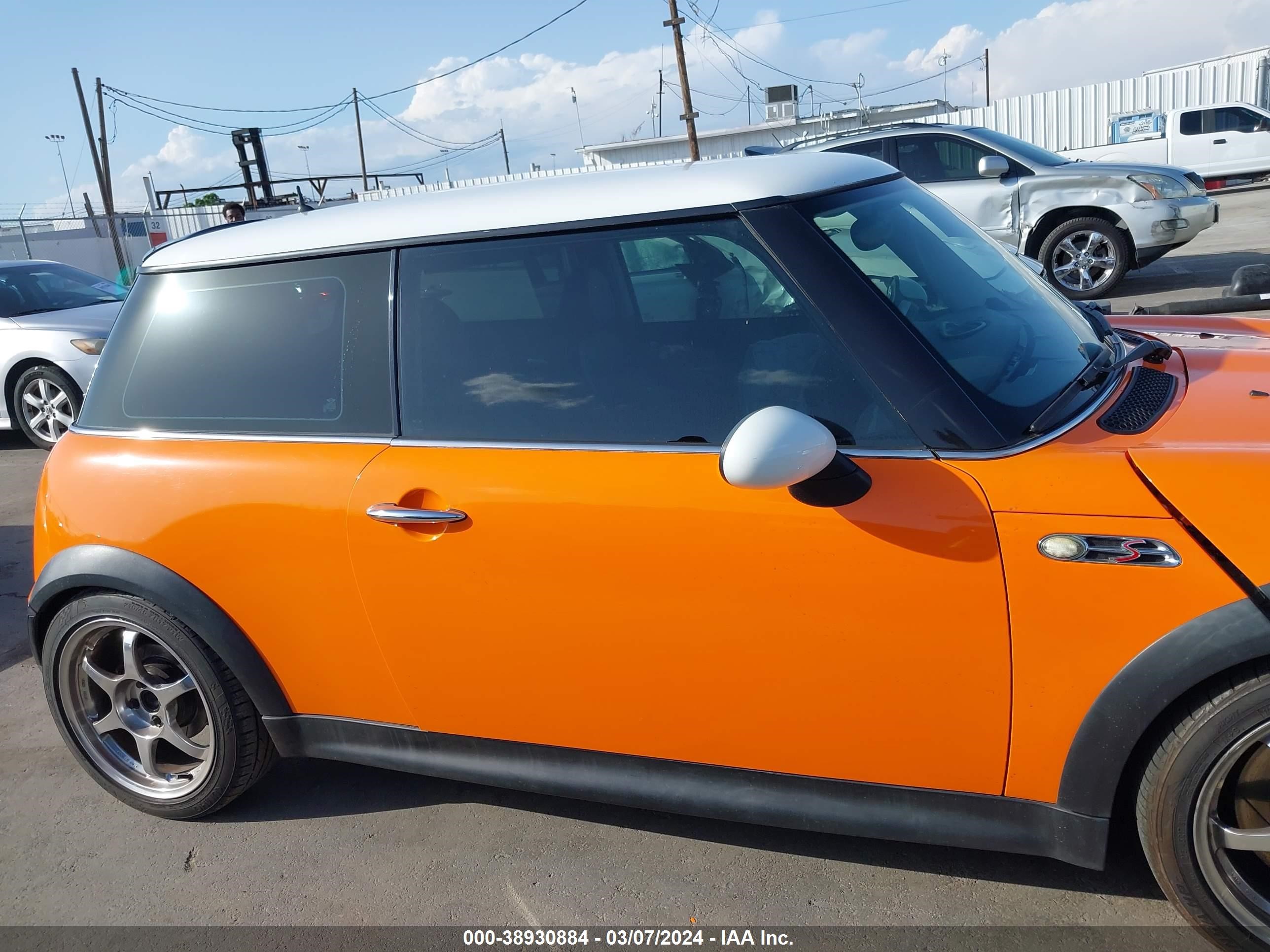 Photo 12 VIN: WMWRE33484TD86986 - MINI COOPER 