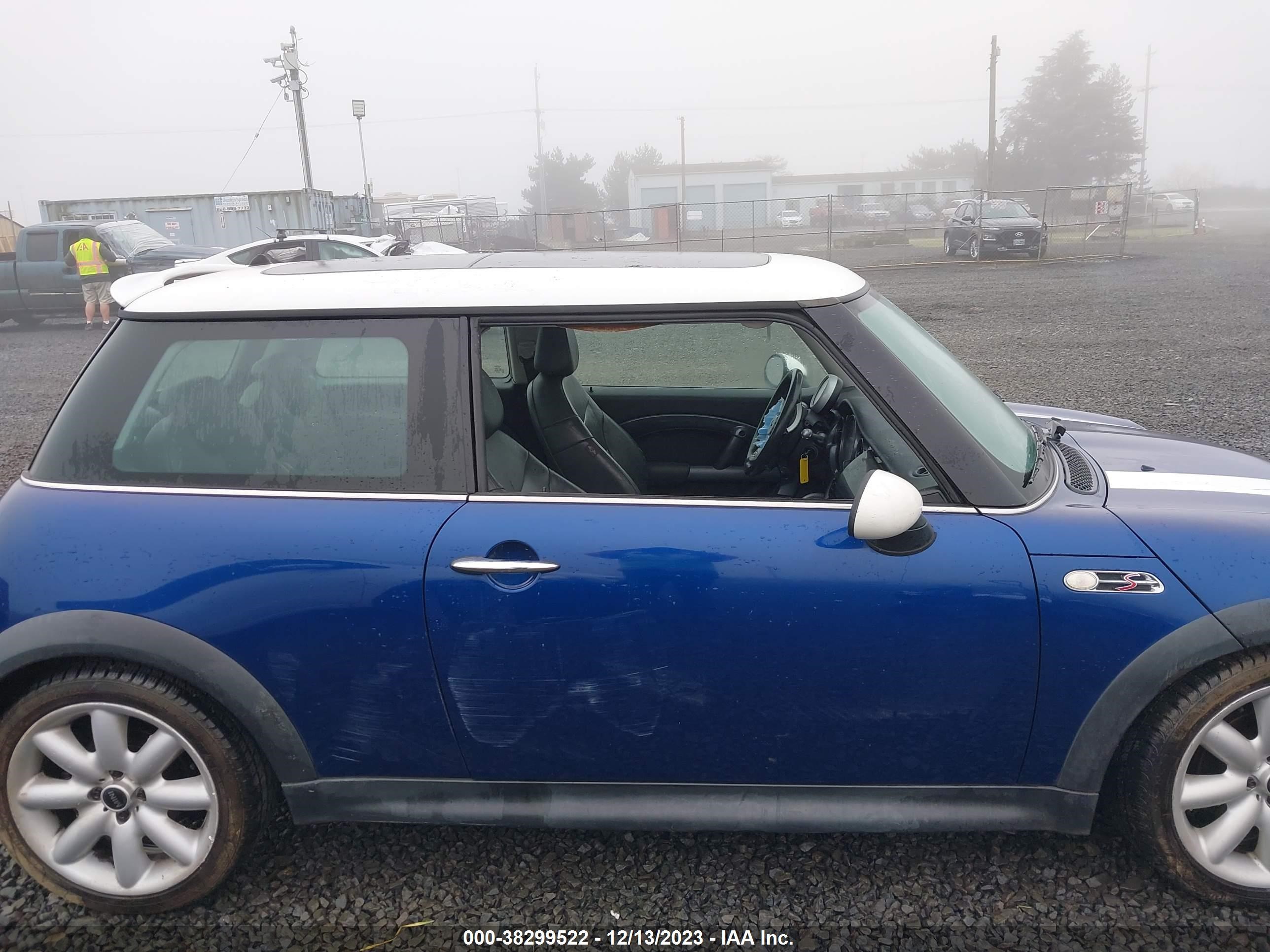 Photo 13 VIN: WMWRE33494TD88276 - MINI COOPER 