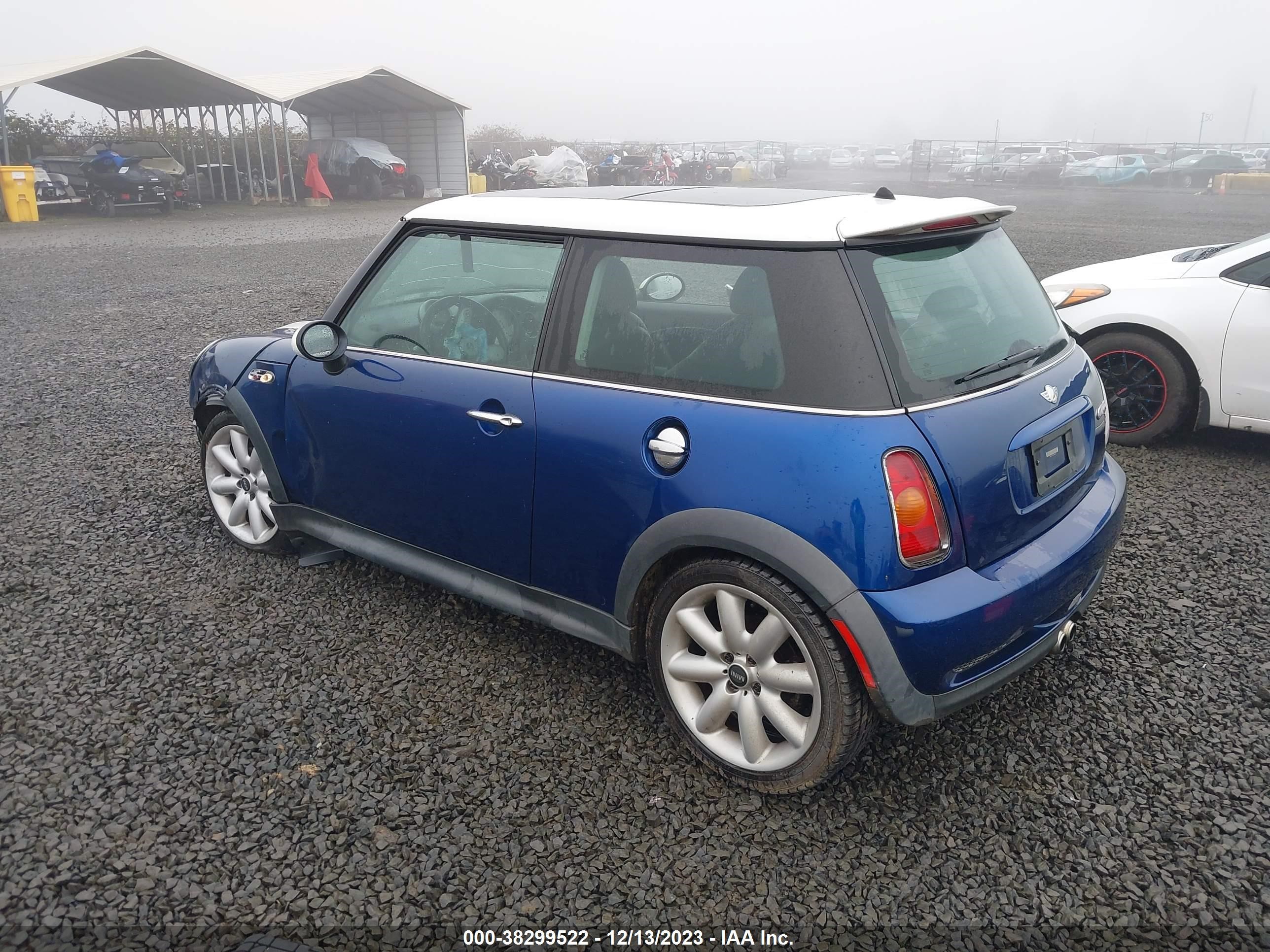 Photo 2 VIN: WMWRE33494TD88276 - MINI COOPER 