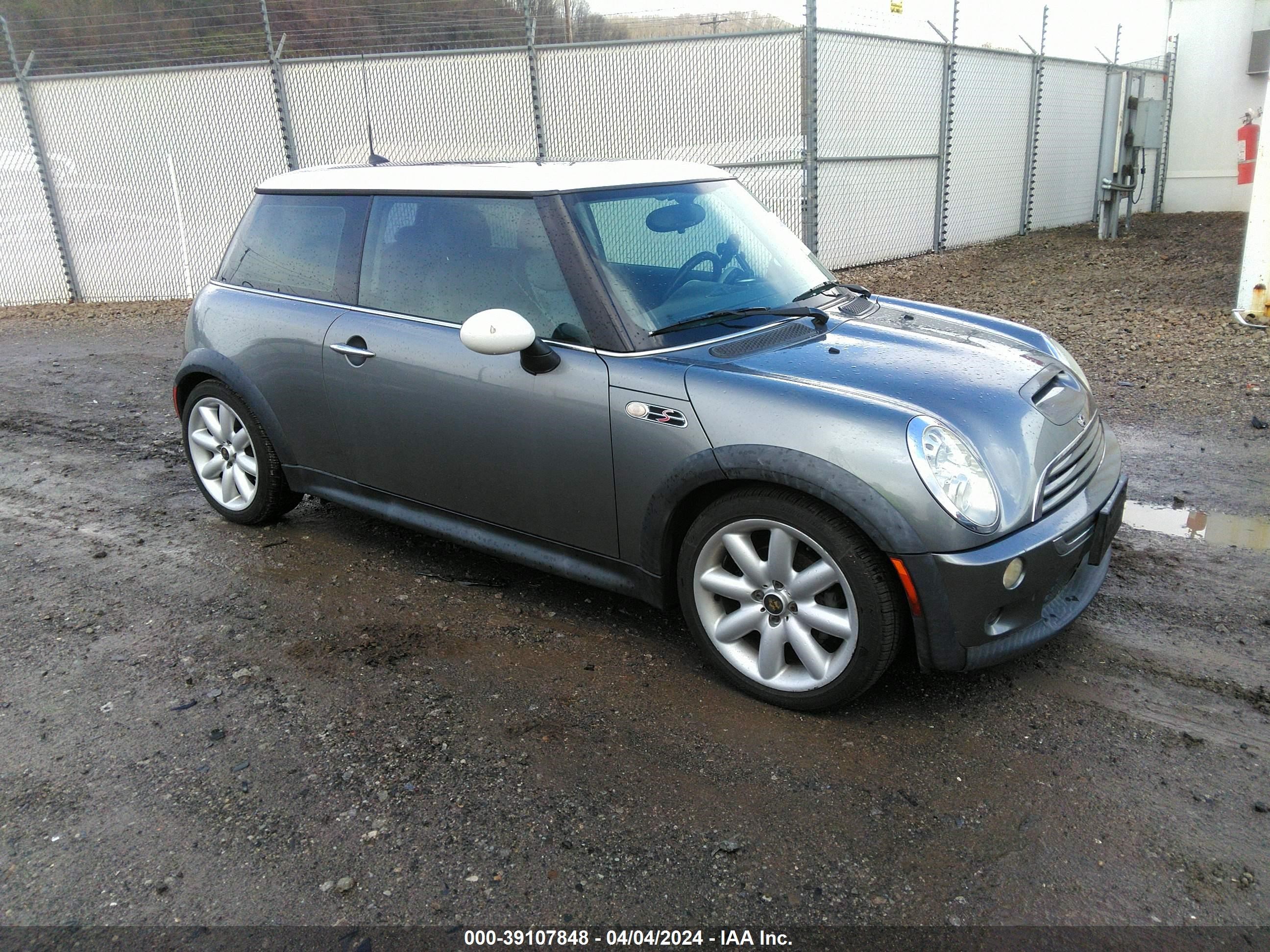 Photo 0 VIN: WMWRE33495TD98517 - MINI COOPER 