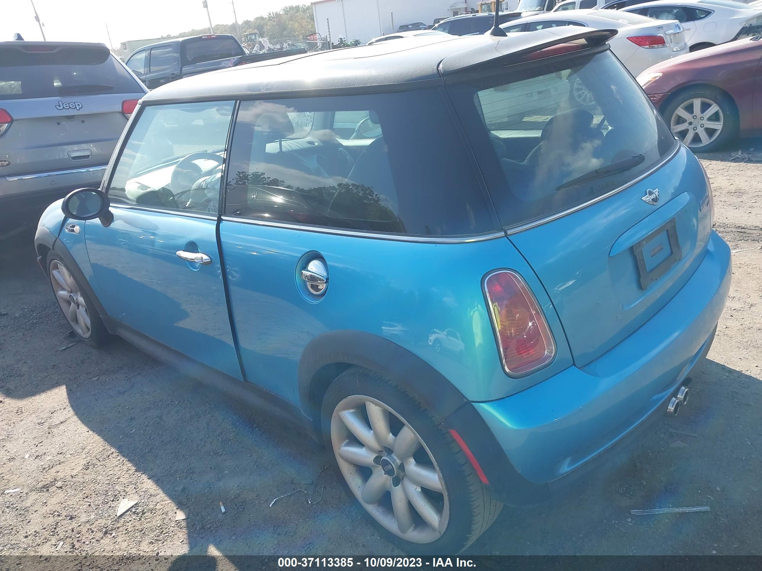 Photo 2 VIN: WMWRE334X3TD72375 - MINI HARD TOP 