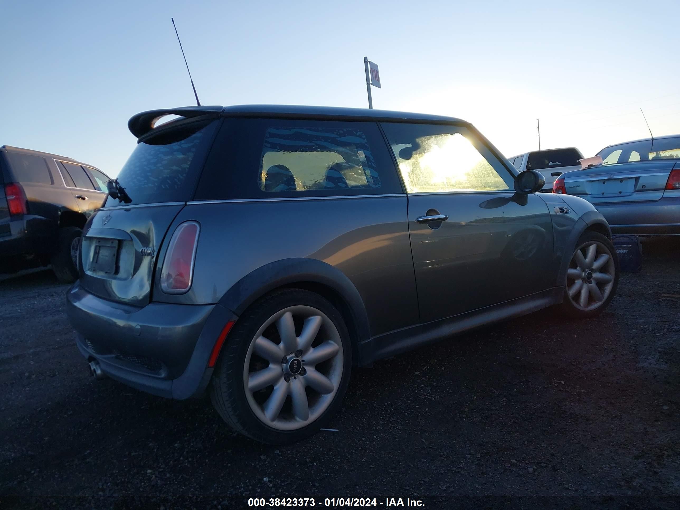 Photo 3 VIN: WMWRE33505TL10797 - MINI COOPER 