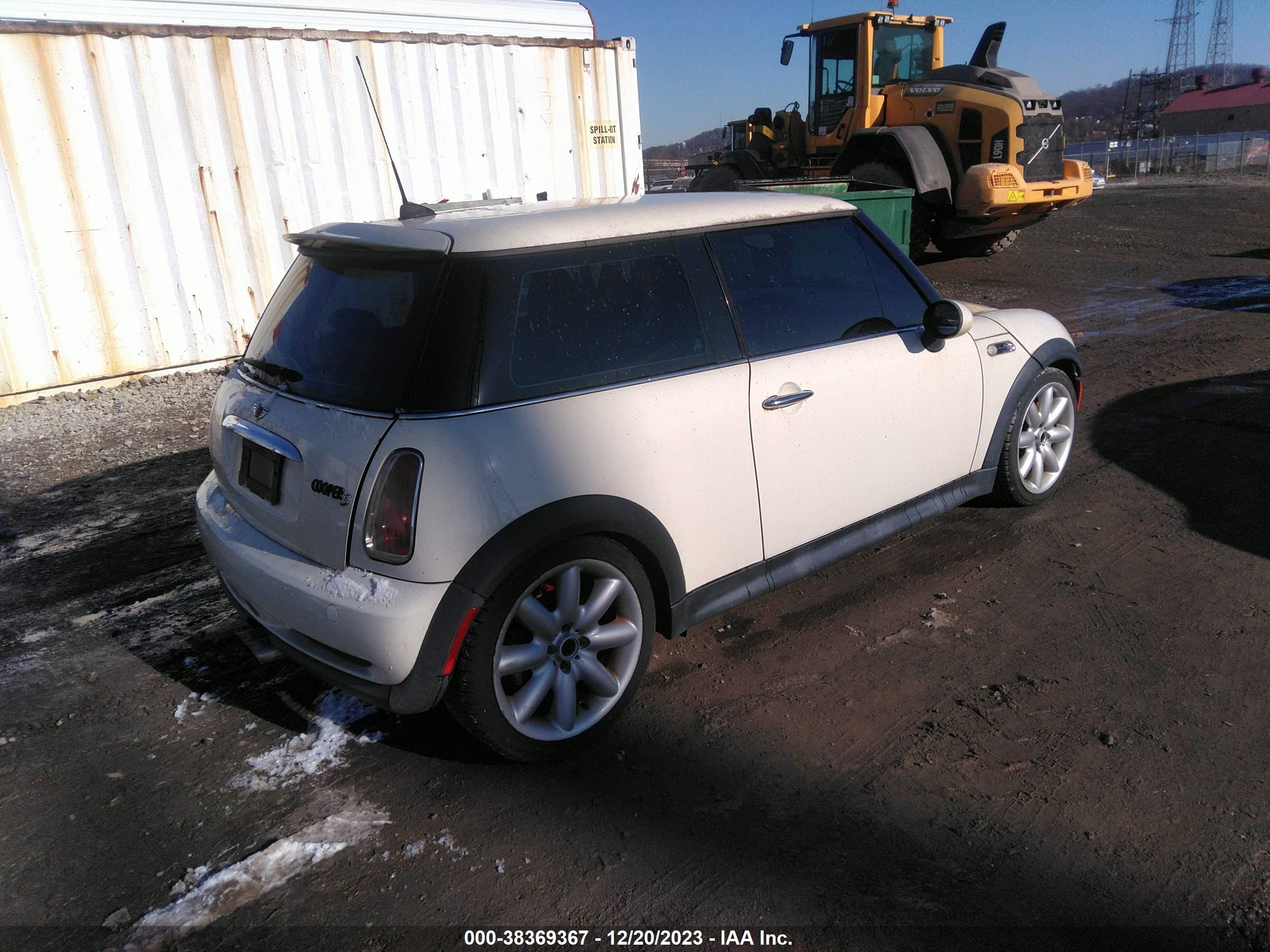 Photo 3 VIN: WMWRE33506TL19596 - MINI COOPER 