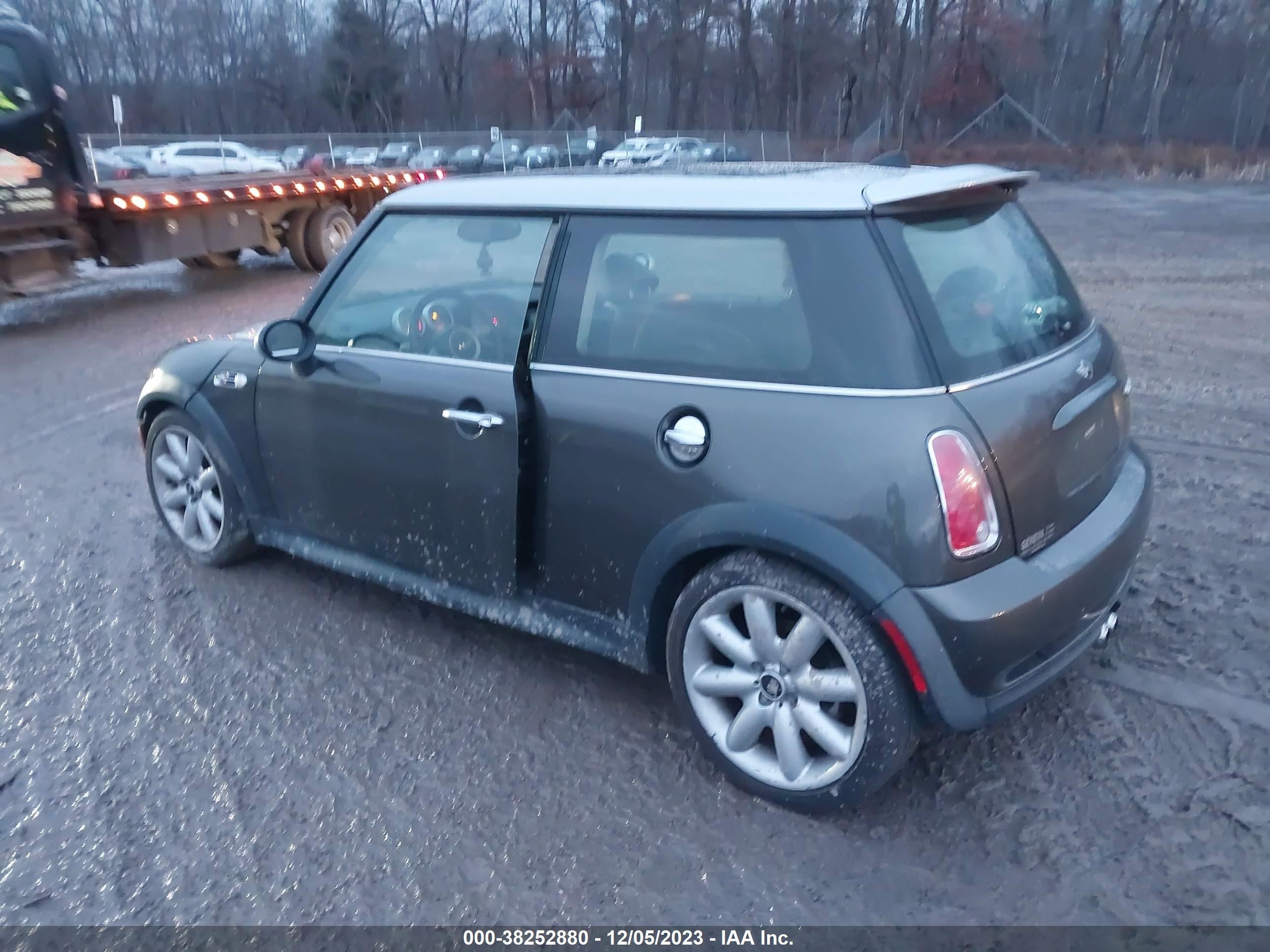 Photo 2 VIN: WMWRE33536TN28556 - MINI COOPER 