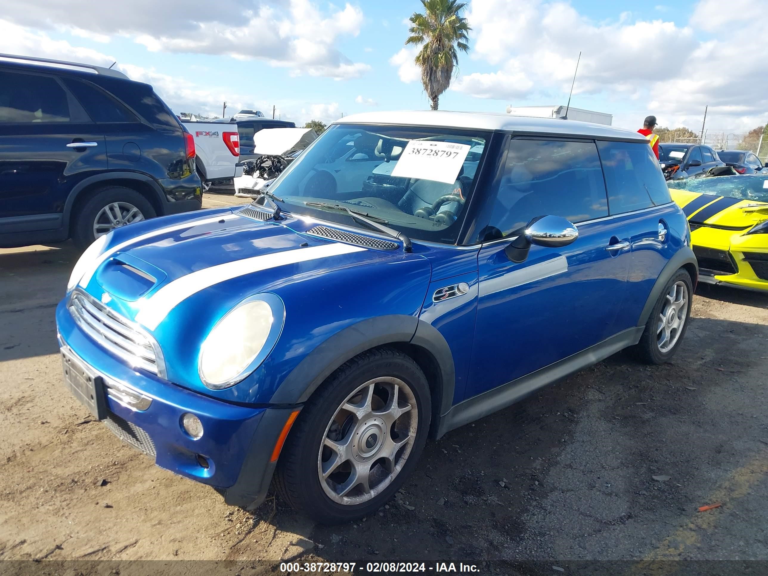 Photo 1 VIN: WMWRE33546TJ40364 - MINI COOPER 