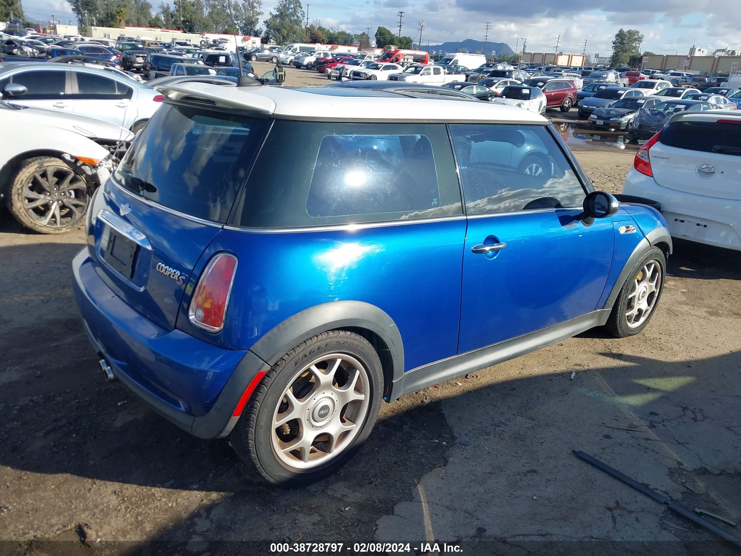 Photo 3 VIN: WMWRE33546TJ40364 - MINI COOPER 