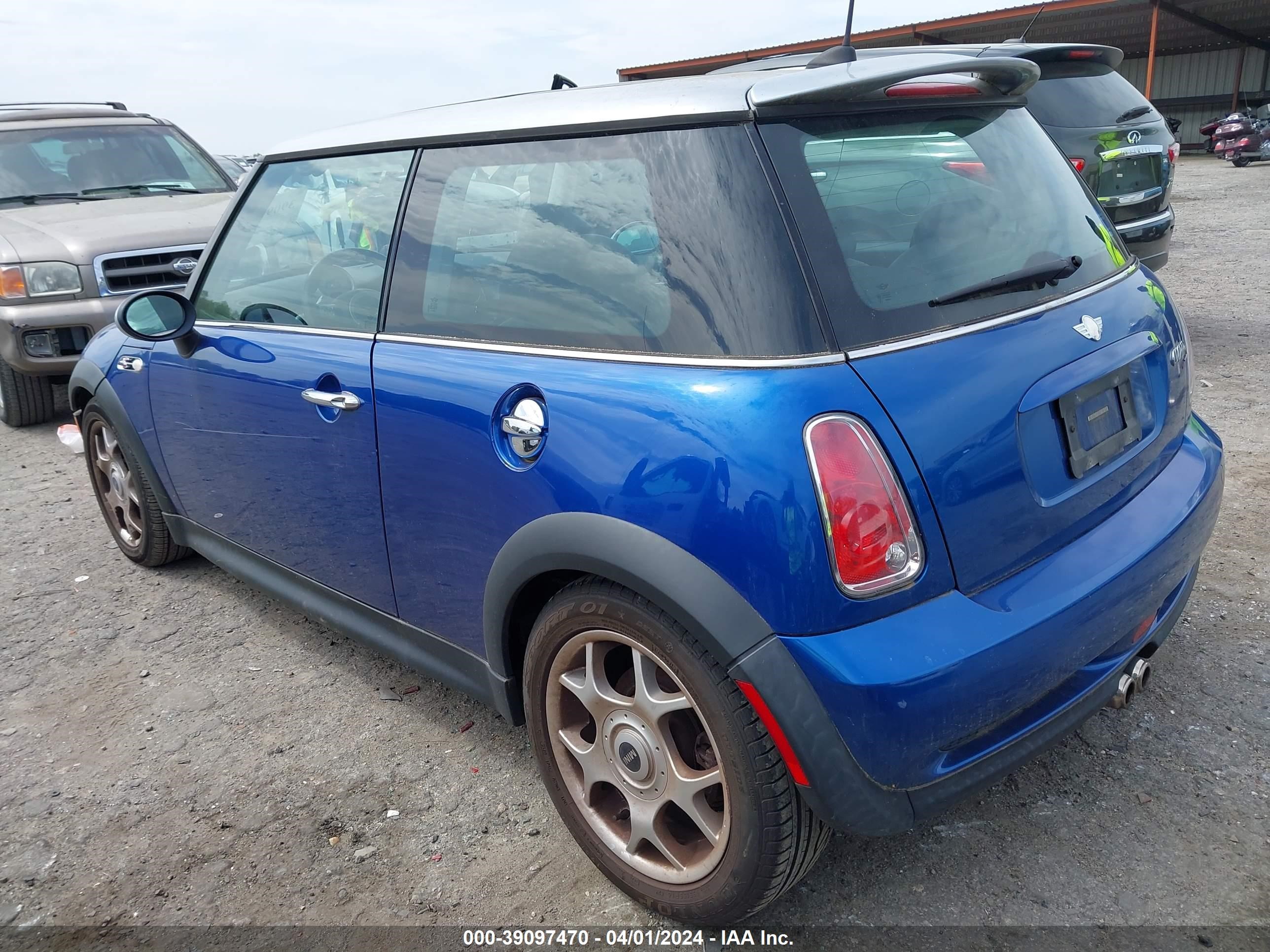 Photo 2 VIN: WMWRE33546TJ40946 - MINI COOPER 