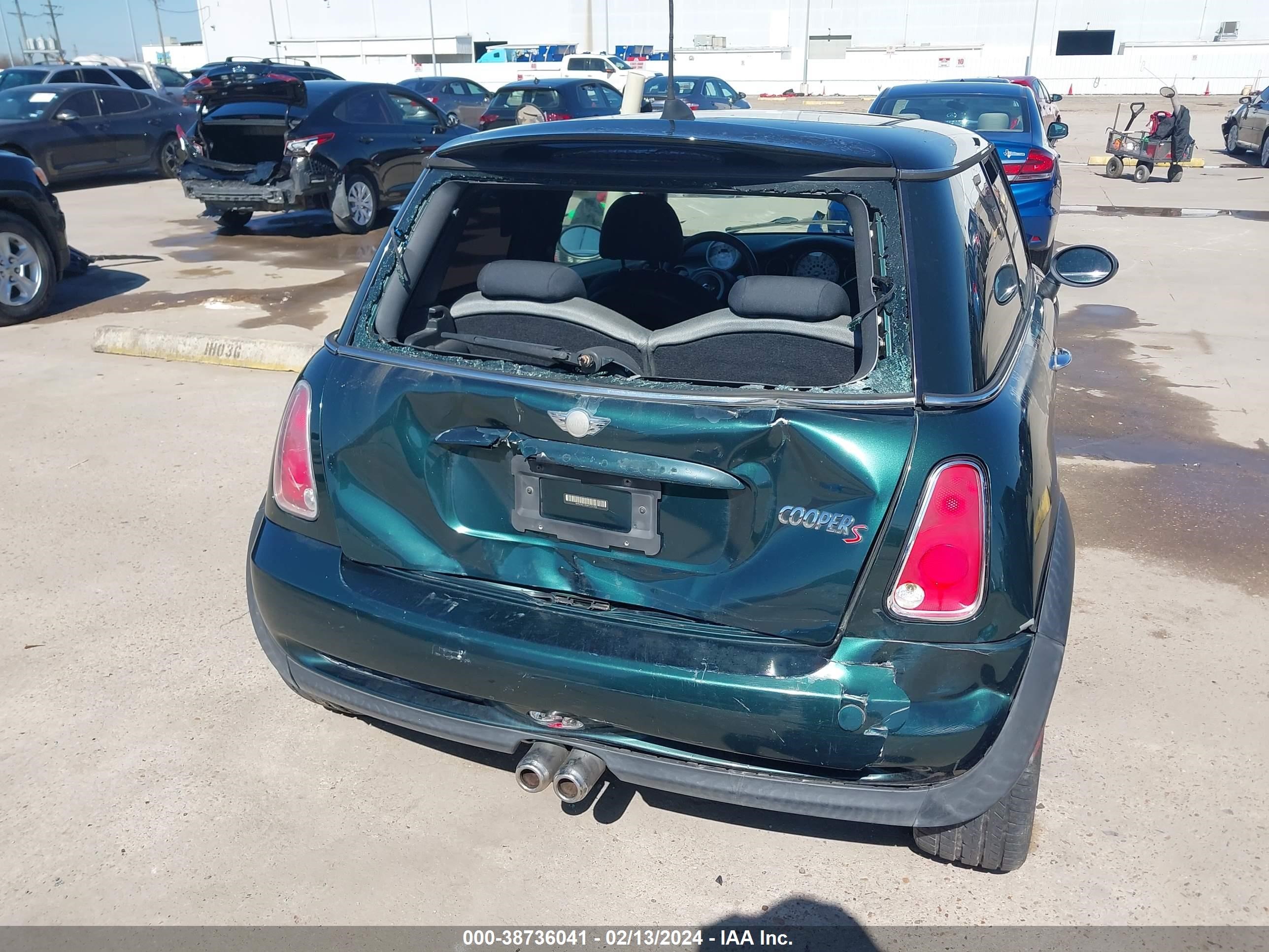 Photo 15 VIN: WMWRE33586TJ37306 - MINI COOPER 