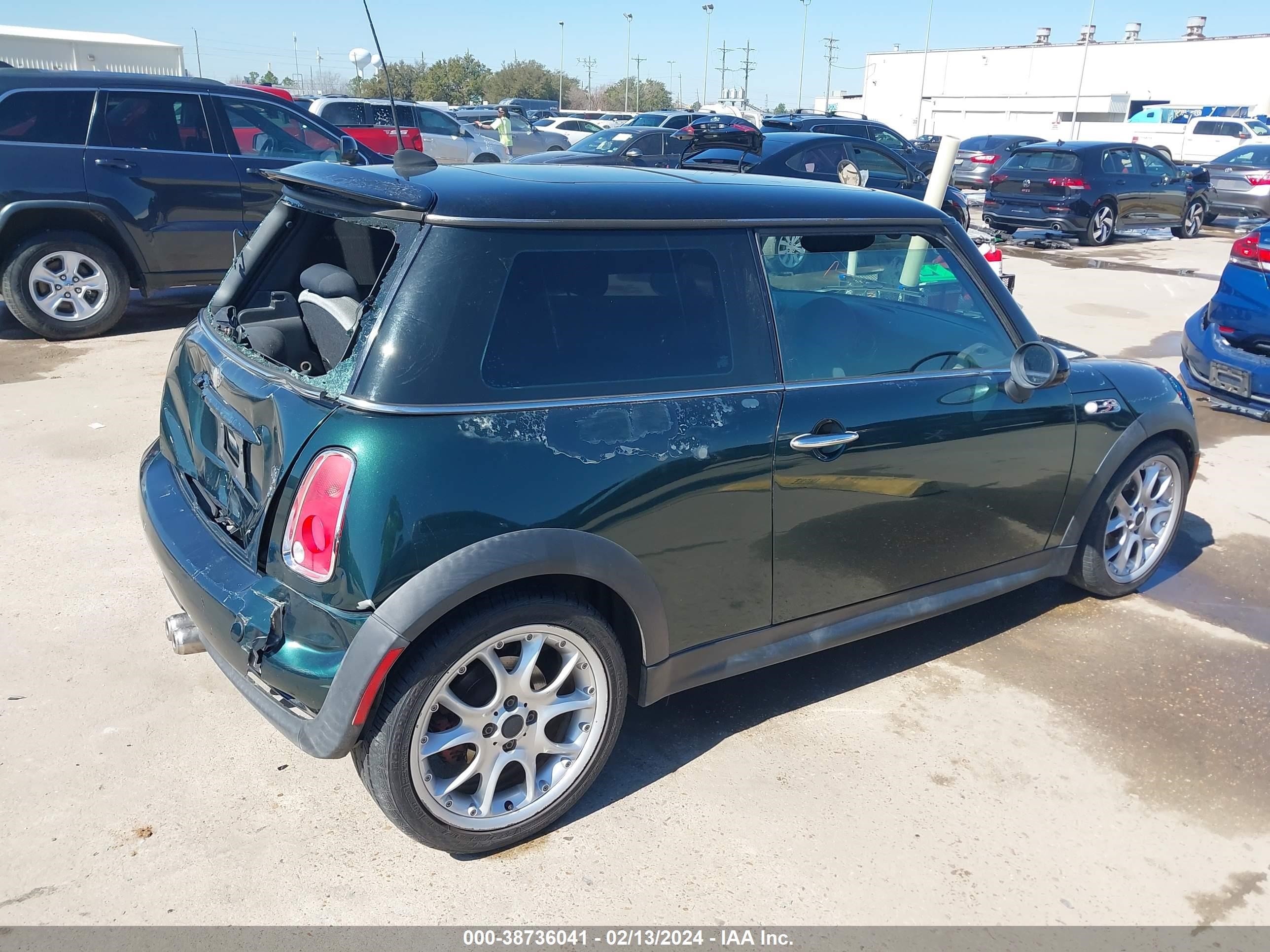 Photo 3 VIN: WMWRE33586TJ37306 - MINI COOPER 