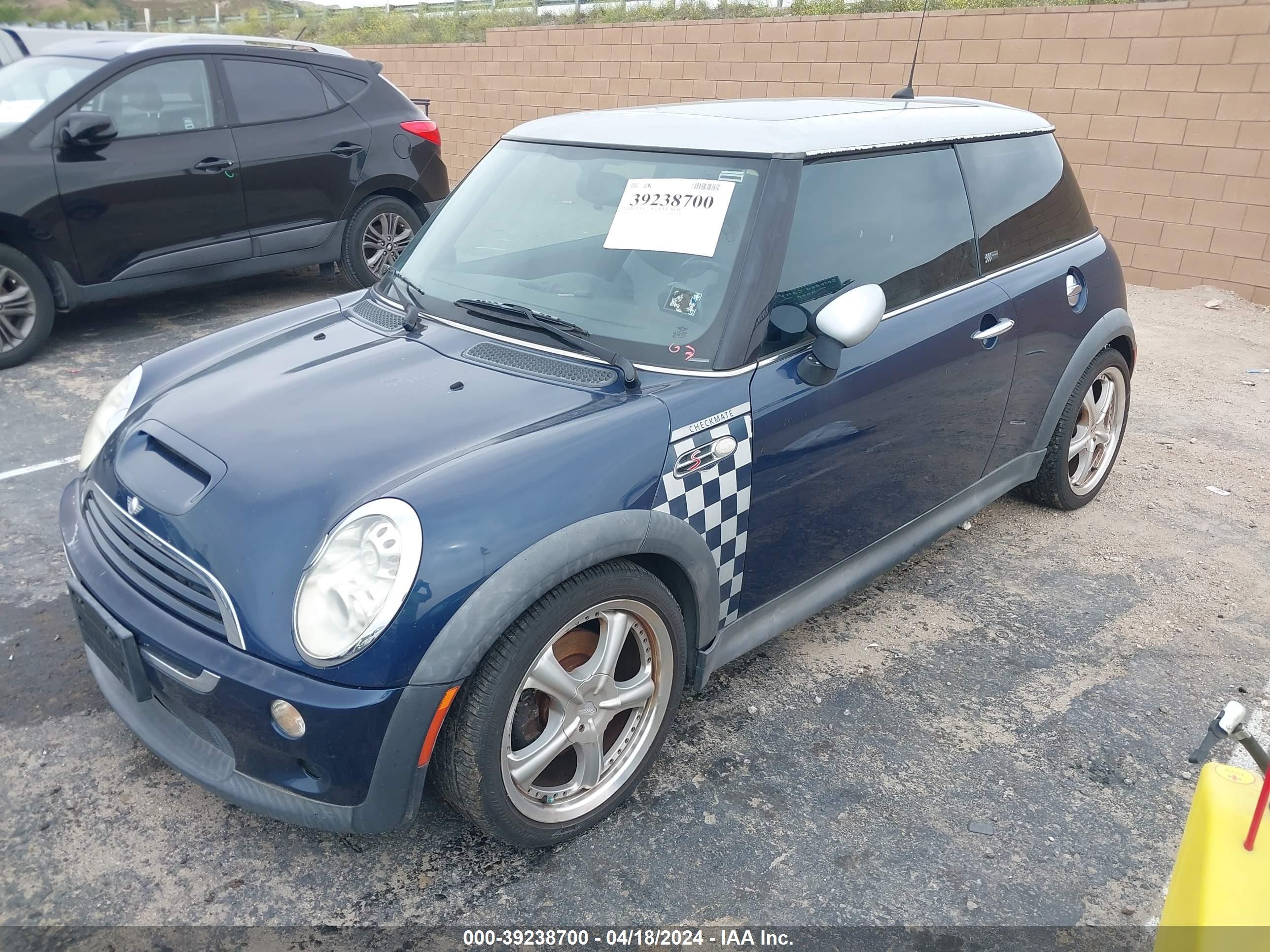 Photo 1 VIN: WMWRE33586TJ37449 - MINI COOPER 