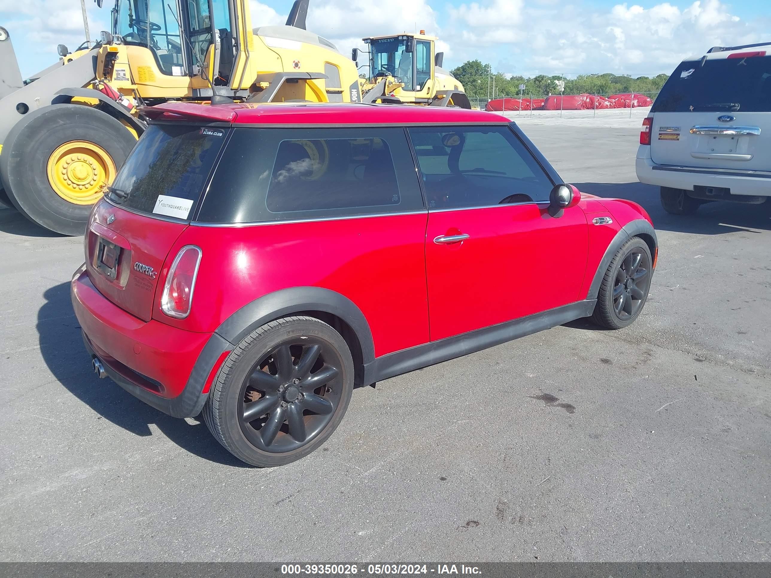 Photo 3 VIN: WMWRE335X6TJ40644 - MINI COOPER 