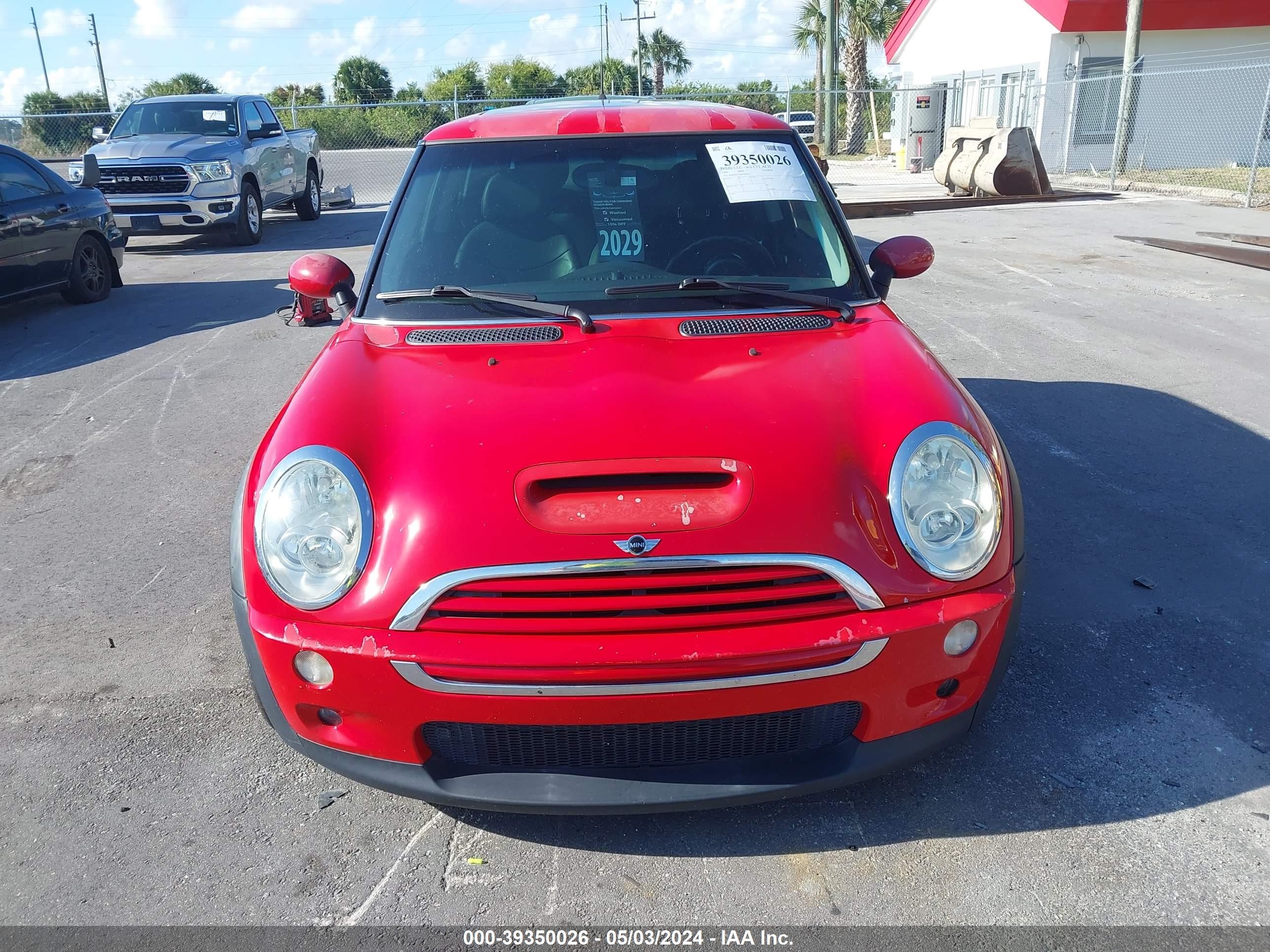 Photo 5 VIN: WMWRE335X6TJ40644 - MINI COOPER 